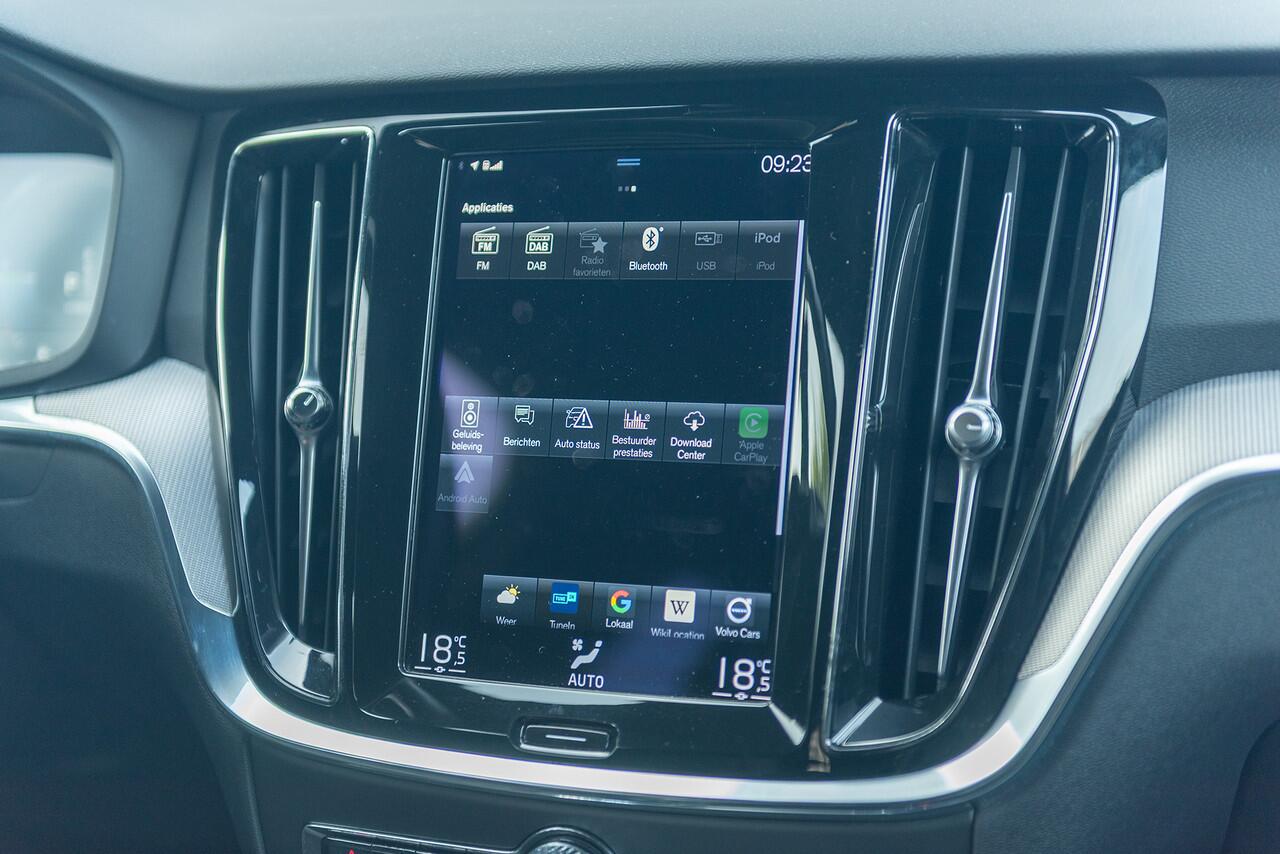 Volvo V60 T6 Aut. Plug-in Hybrid R-Design ACC Leder 340pk