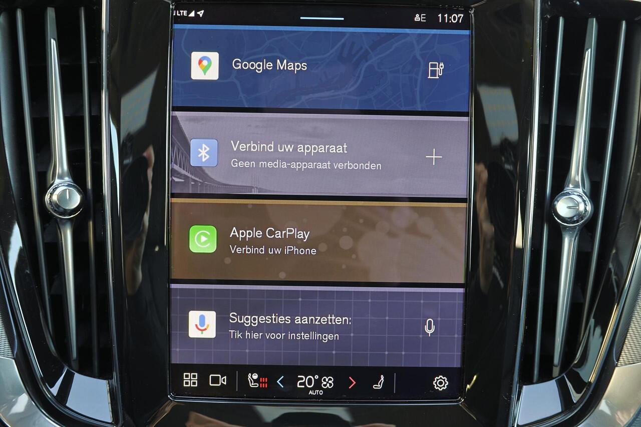 Volvo V60 T6 Recharge AWD Plus Dark - IntelliSafe Assist & Surround - 360º Camera - Harman/Kardon audio - Adaptieve LED koplampen - Verwarmde voorstoelen, stuur & achterbank - Parkeersensoren voor & achter - Elektr. bedienb. voorstoelen met geheugen - Extra getint 