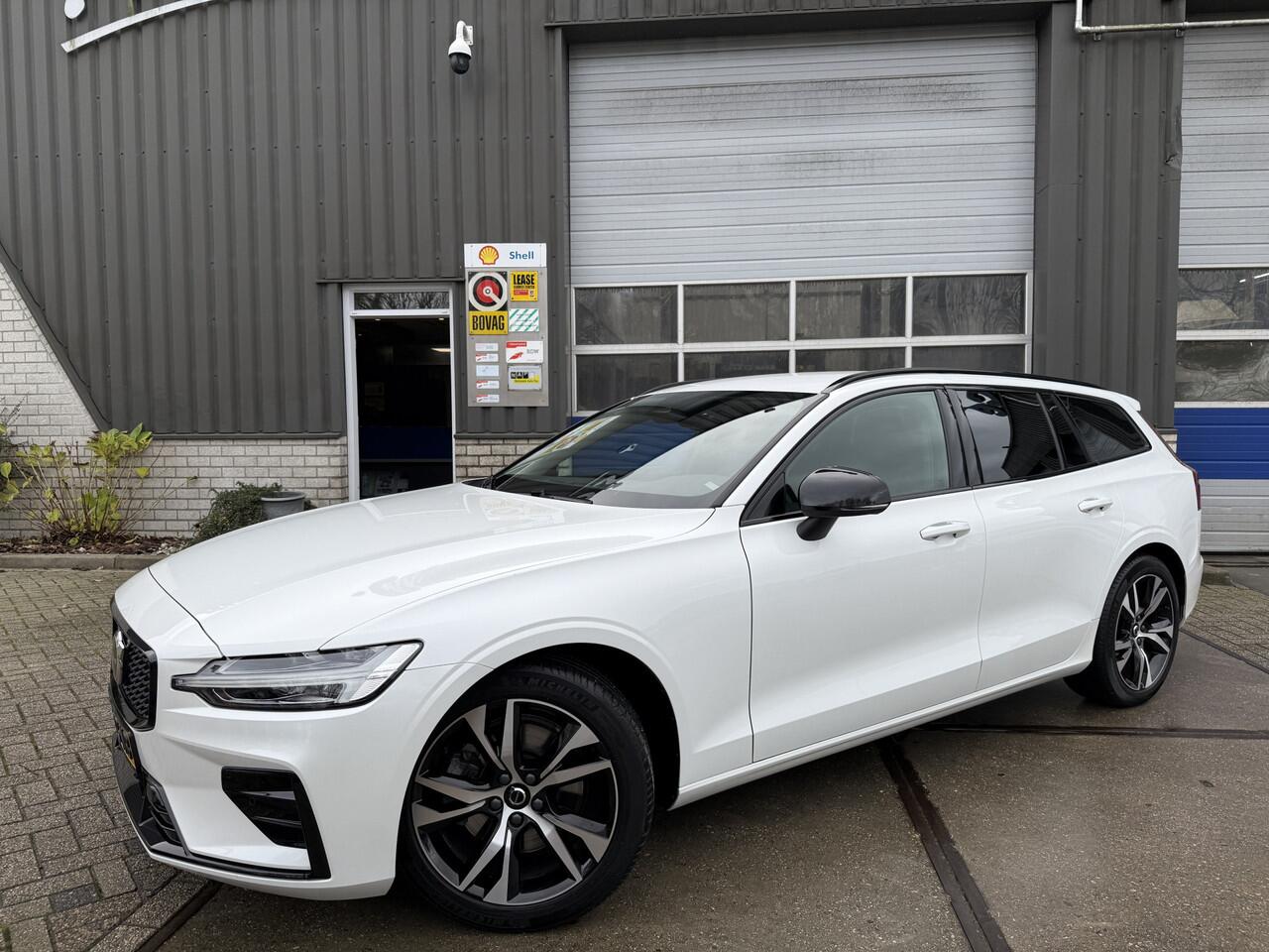 Volvo V60 2.0 B4 Automaat Plus Dark