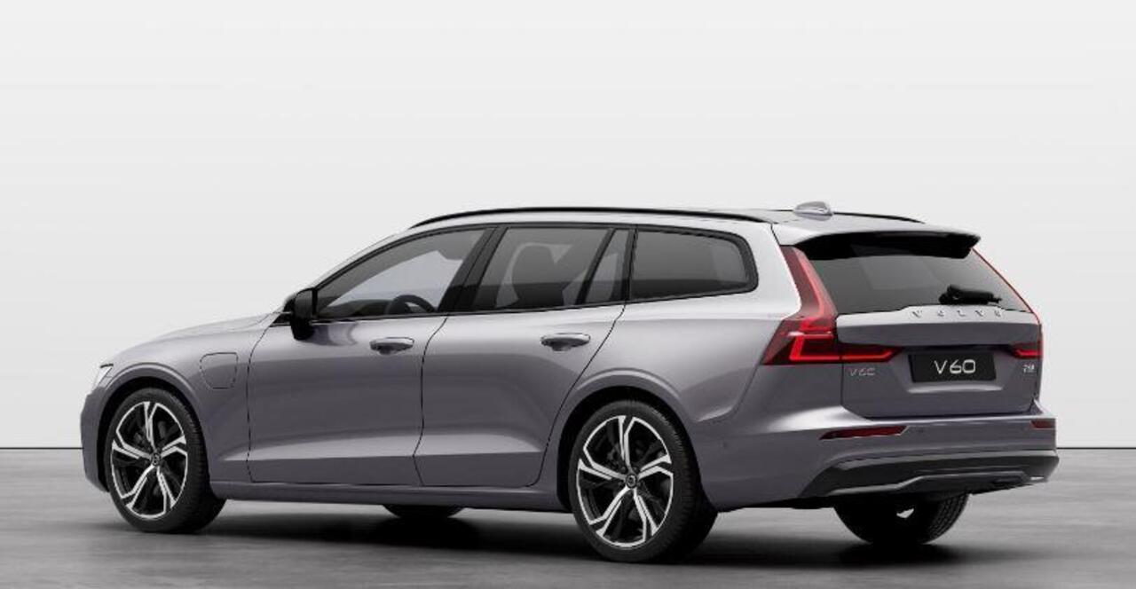 Volvo V60 T6 350PK Automaat Plug-in hybrid AWD Ultra Dark / Panoramadak / Napa leder / Open grid textiel / Extra getint glas / 19 5-Triple spaaks velgen / Harman Kardon