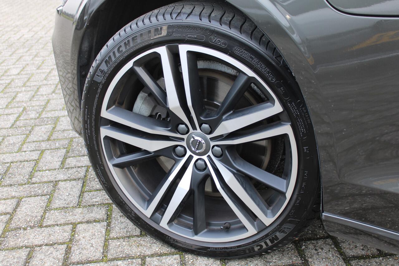 Volvo V60 2.0 T8 Recharge AWD R-Design LEDER MEMORY B&W 19'' NL AUTO