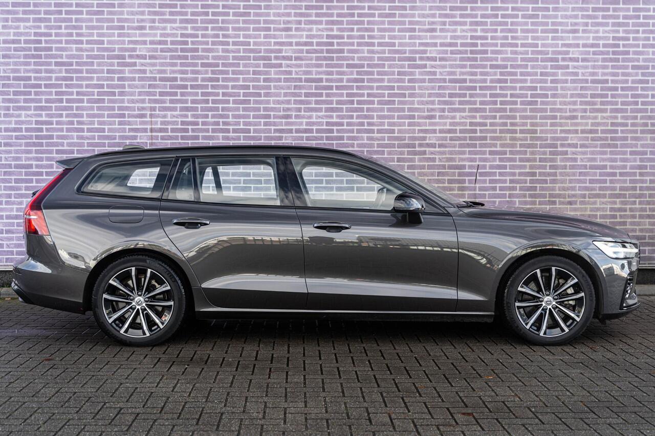 Volvo V60 2.0 T6 Plug-in hybrid AWD Plus Dark | Stuurverwarming | Adaptive Cruise Control | Stoelverwarming Voor + Achter | Keyless Entry | Parkeercamera | Carplay | Volvo On Call |