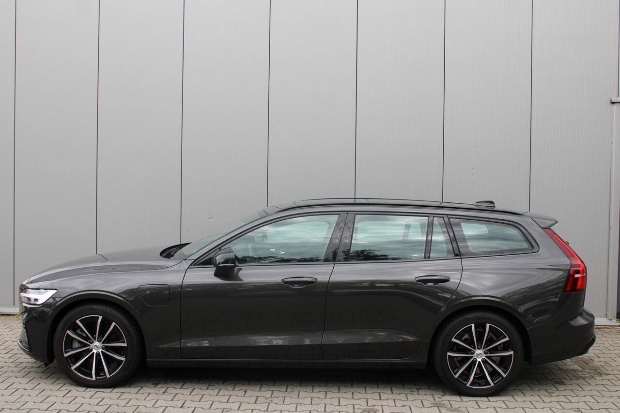 Volvo V60 T6 Plug-in hybrid AWD Plus Dark / 360° Camera / Audio Harman Kardon /