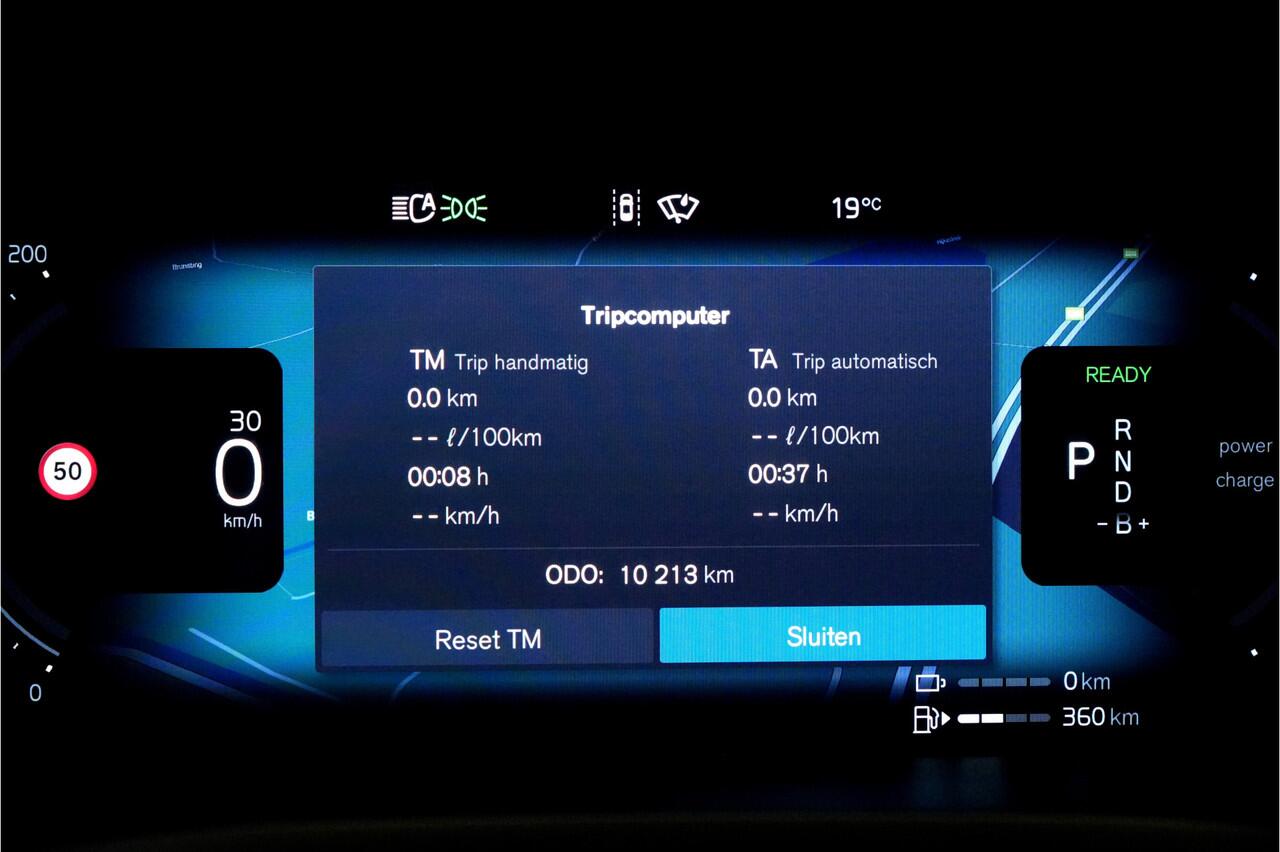 Volvo V60 2.0 T6 AWD 293kW/399pk Aut8 Plug-in hybrid Plus Bright ADAPT.CRUISE + HARMAN/KARDON + BLIS + SPORTSTOELEN + LANE ASSIST + STOEL-&STUURVERWARMING + GOOGLE DASH&SERVICES + CAMERA + LED HIGH BEAM + PARKSENSOREN + 19" LM-VELGEN!!