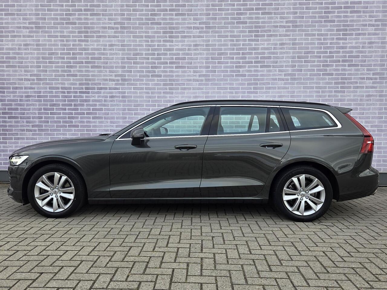 Volvo V60 B3 Momentum Business Aut | Adaptieve Cruise Control | LED koplampen | Navigatie | Apple CarPlay & Android Auto | DAB+ | Elektrische Achterklep |