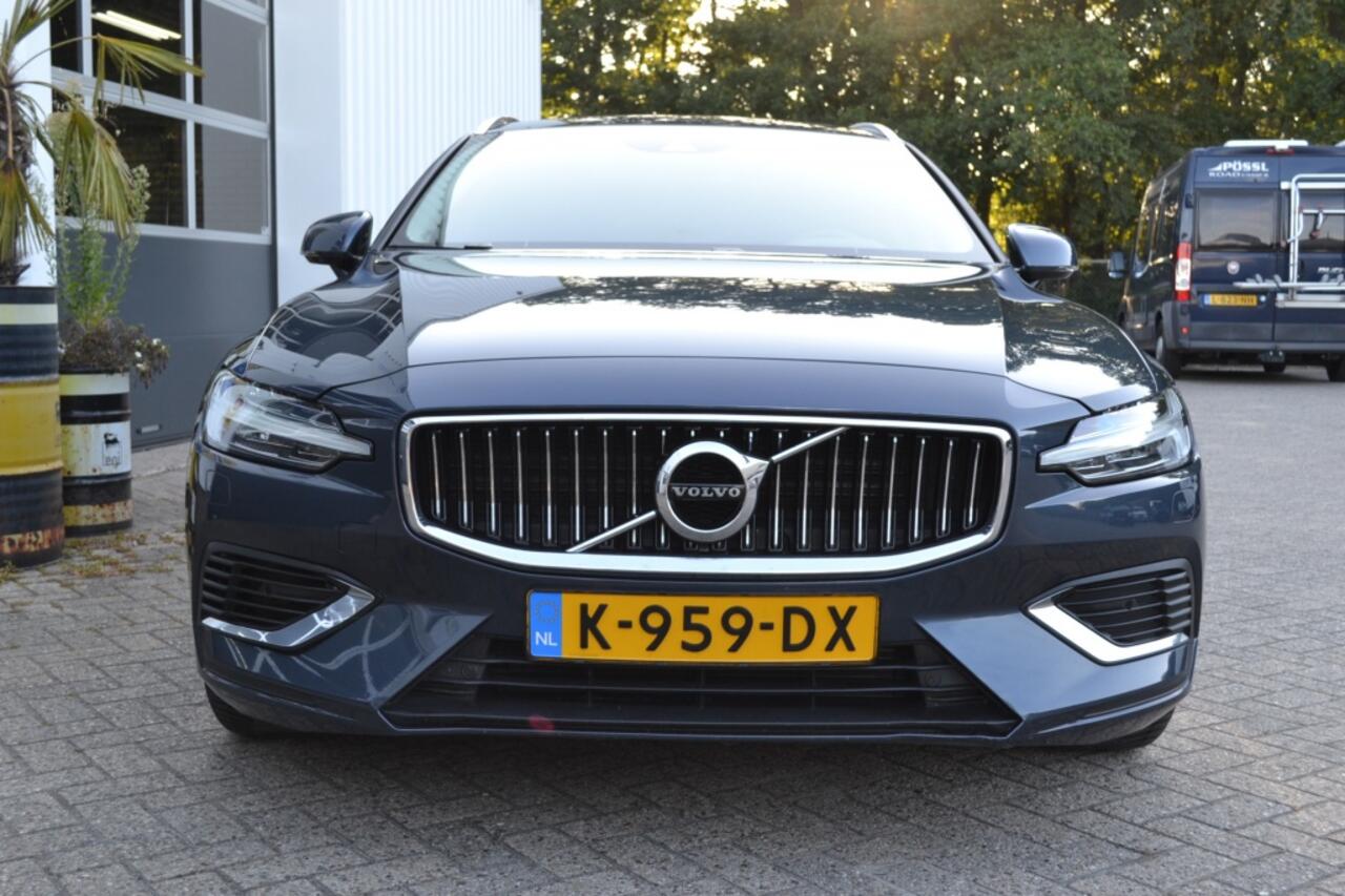 Volvo V60 2.0 T8 AWD R. R-Des.