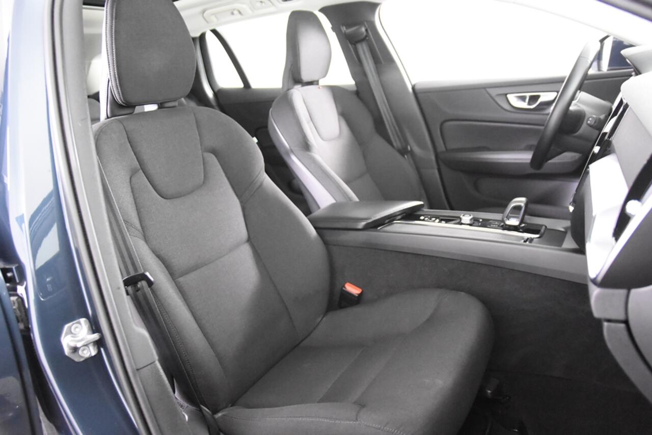 Volvo V60 2.0 B3 Momentum *1ste Eigenaar*Panoramadak*Stoelverwarming*