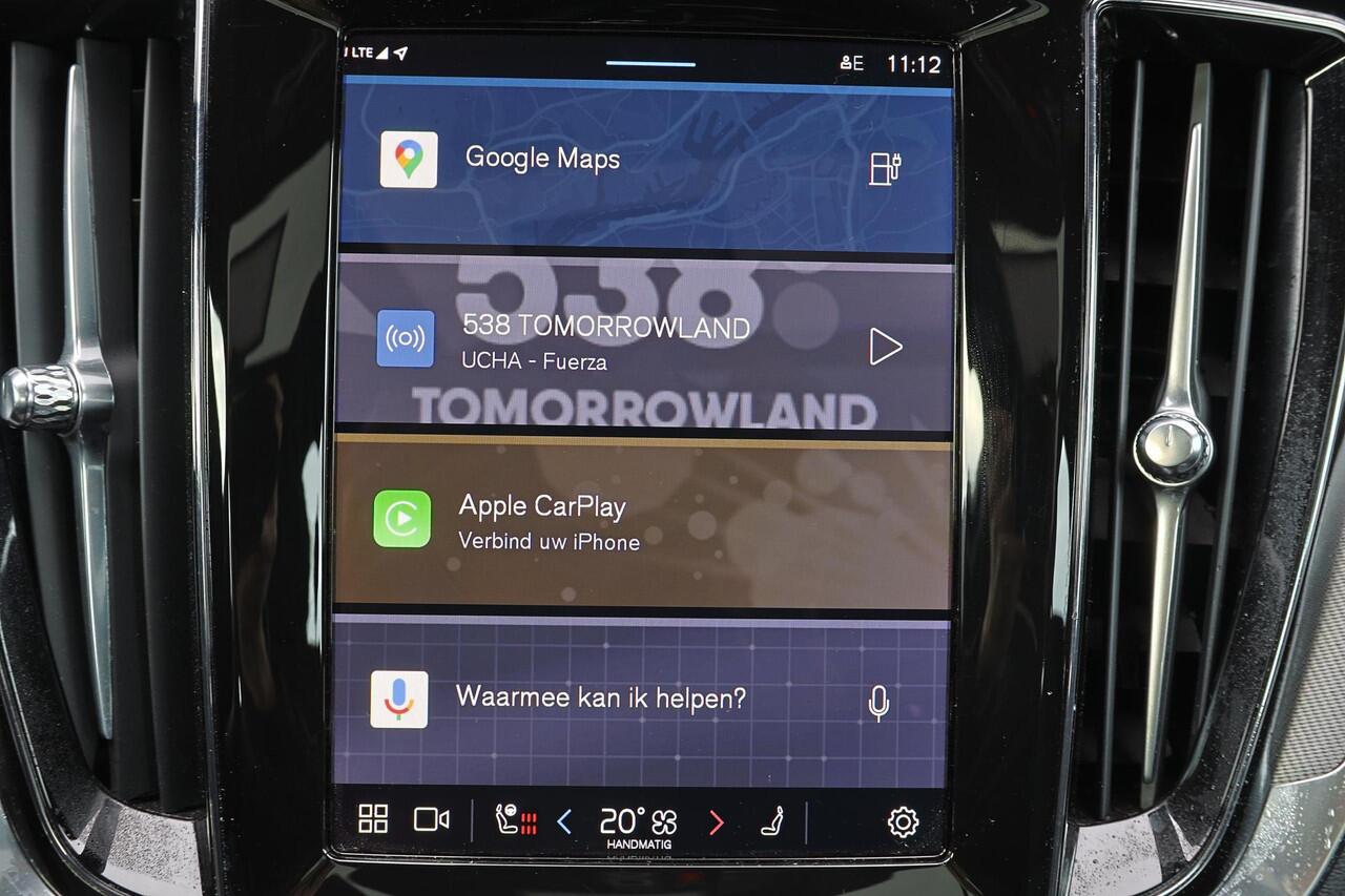 Volvo V60 T6 Recharge AWD Plus Dark - Panorama/schuifdak - IntelliSafe Assist & Surround - 360º Camera - Harman/Kardon audio - Verwarmde voorstoelen, stuur & achterbank - Parkeersensoren voor & achter - Elektr. bedienb. voorstoelen met geheugen - Elektr. inklapbare