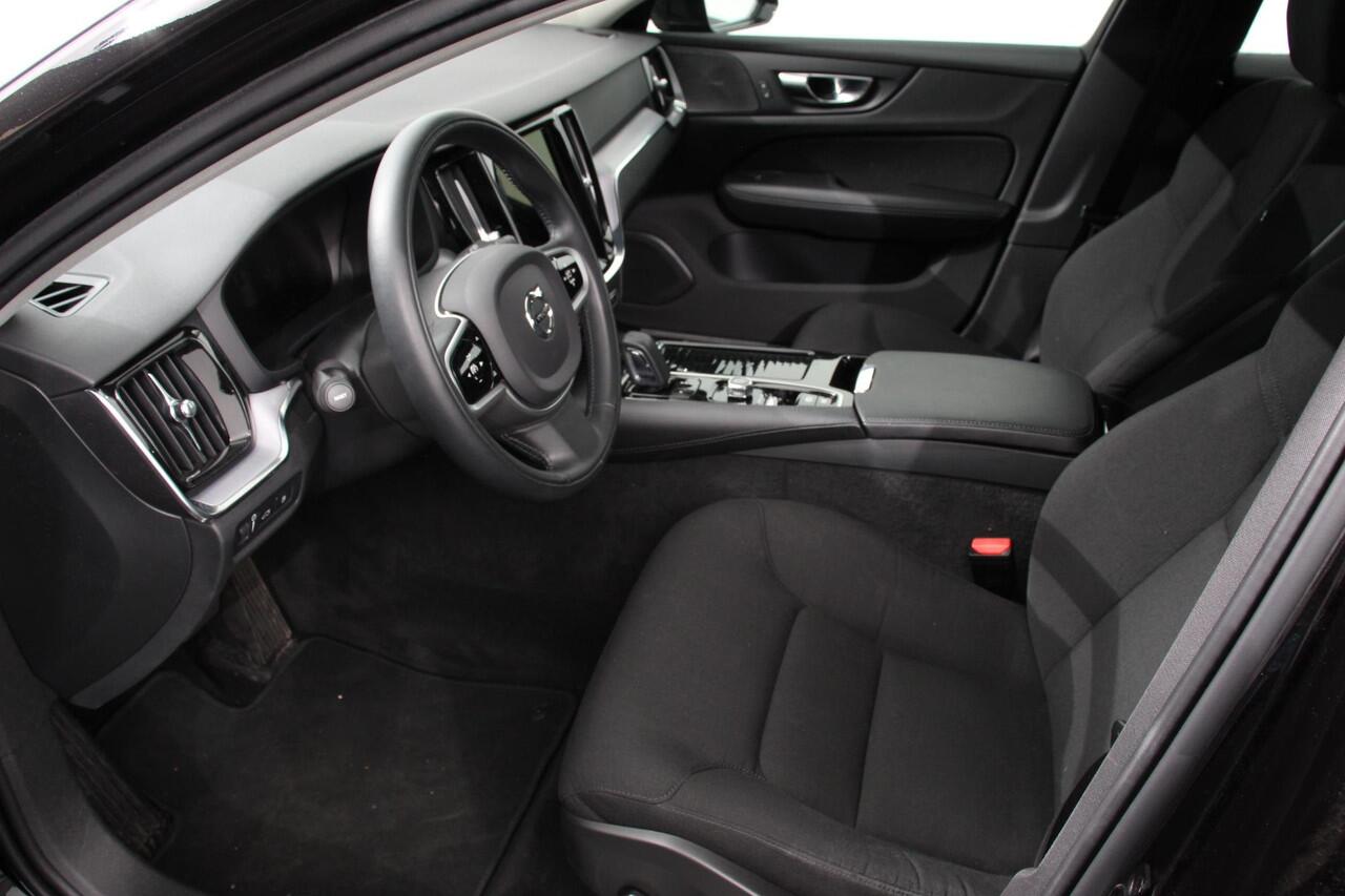 Volvo V60 2.0 T6 Recharge AWD R-Design | Navigatie | Harmon Kardon | Camera | Adaptive Cruise Control | 19 Inch Lichtmetalen Velgen |