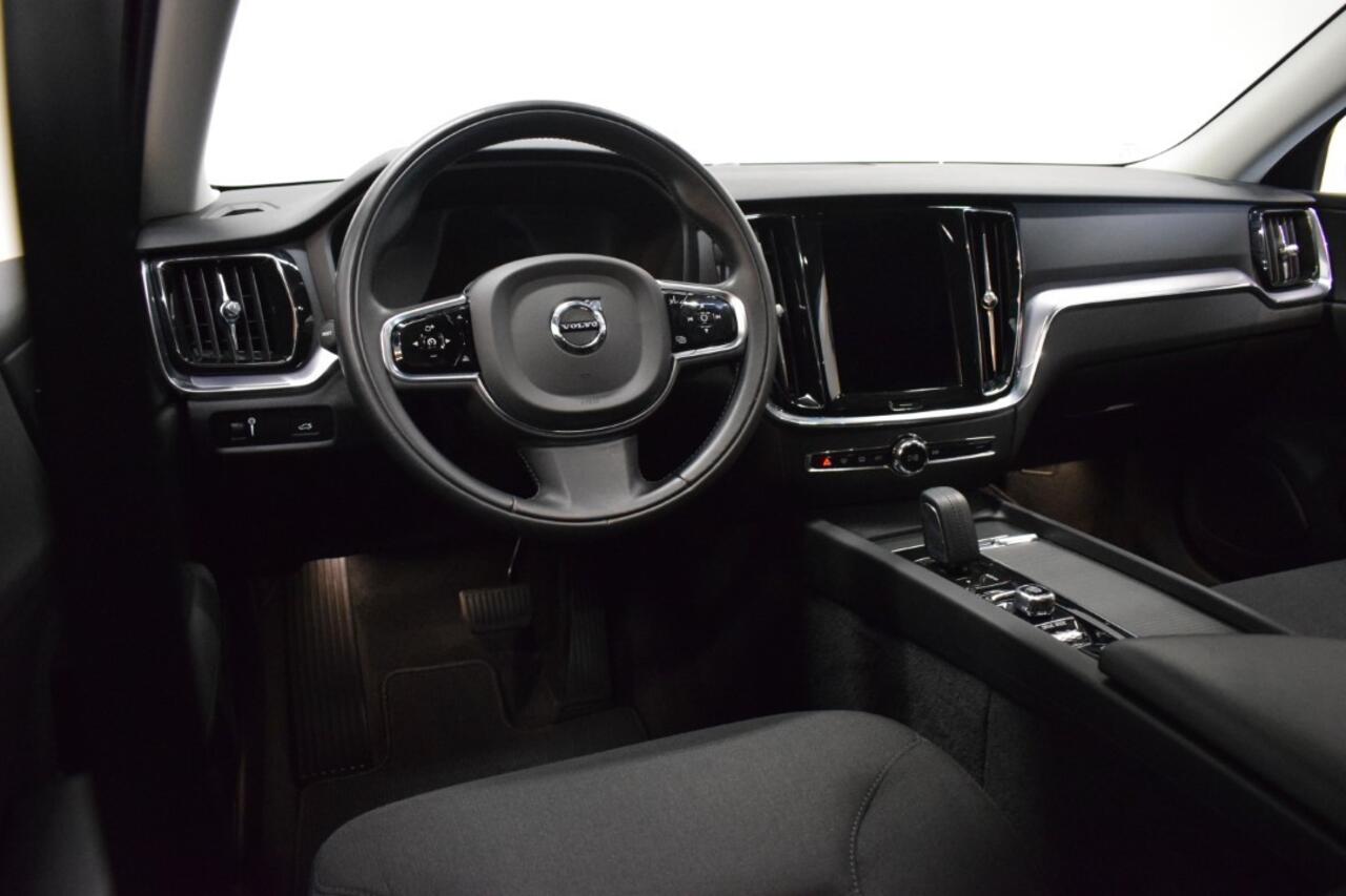 Volvo V60 2.0 B3 163pk AUT8 BNS Pro Stoelverw V+A/ Navi/ Adapt. Cruise/ Car Play