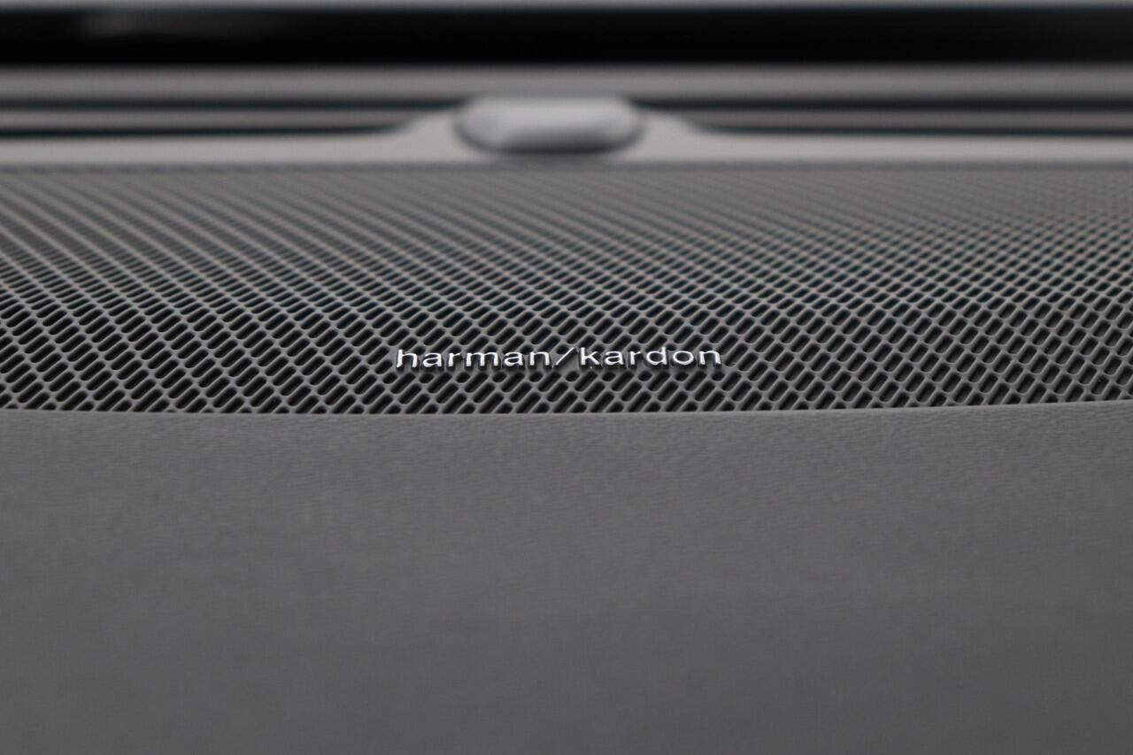 Volvo V60 T6 Plug-in hybrid Plus Dark | ACC | 360° Camera | harman/kardon | Stoel+Stuurverwarming