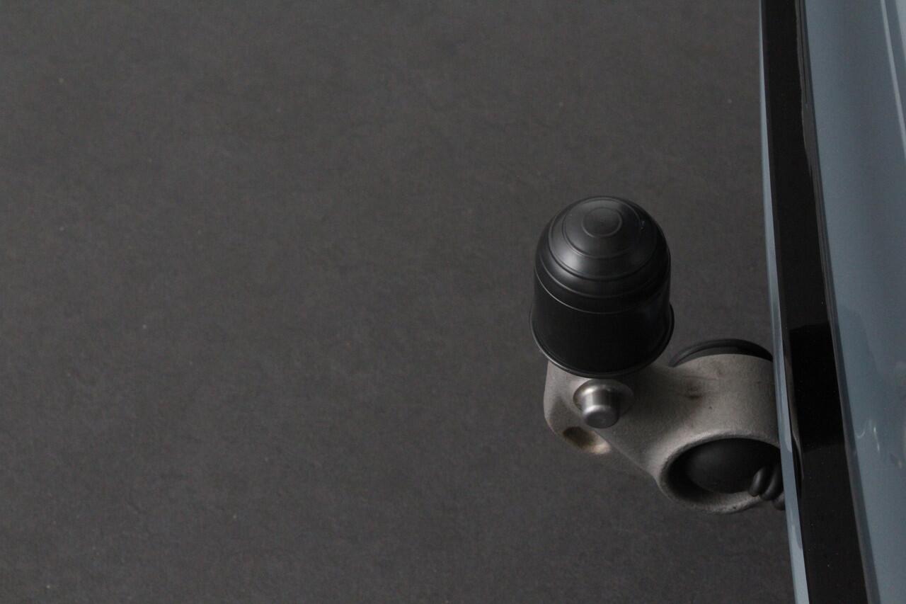 Volvo V60 2.0 B3 Plus Dark > Standkachel/Pano.schuif/Trekhaak/360 camera/Harman Kardon