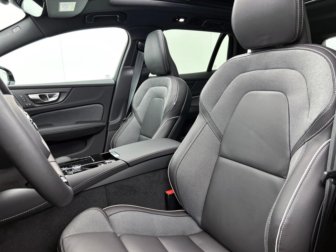 Volvo V60 T6 Twin Engine AWD Ultra | ACTIE | Van 65295 voor 61.200