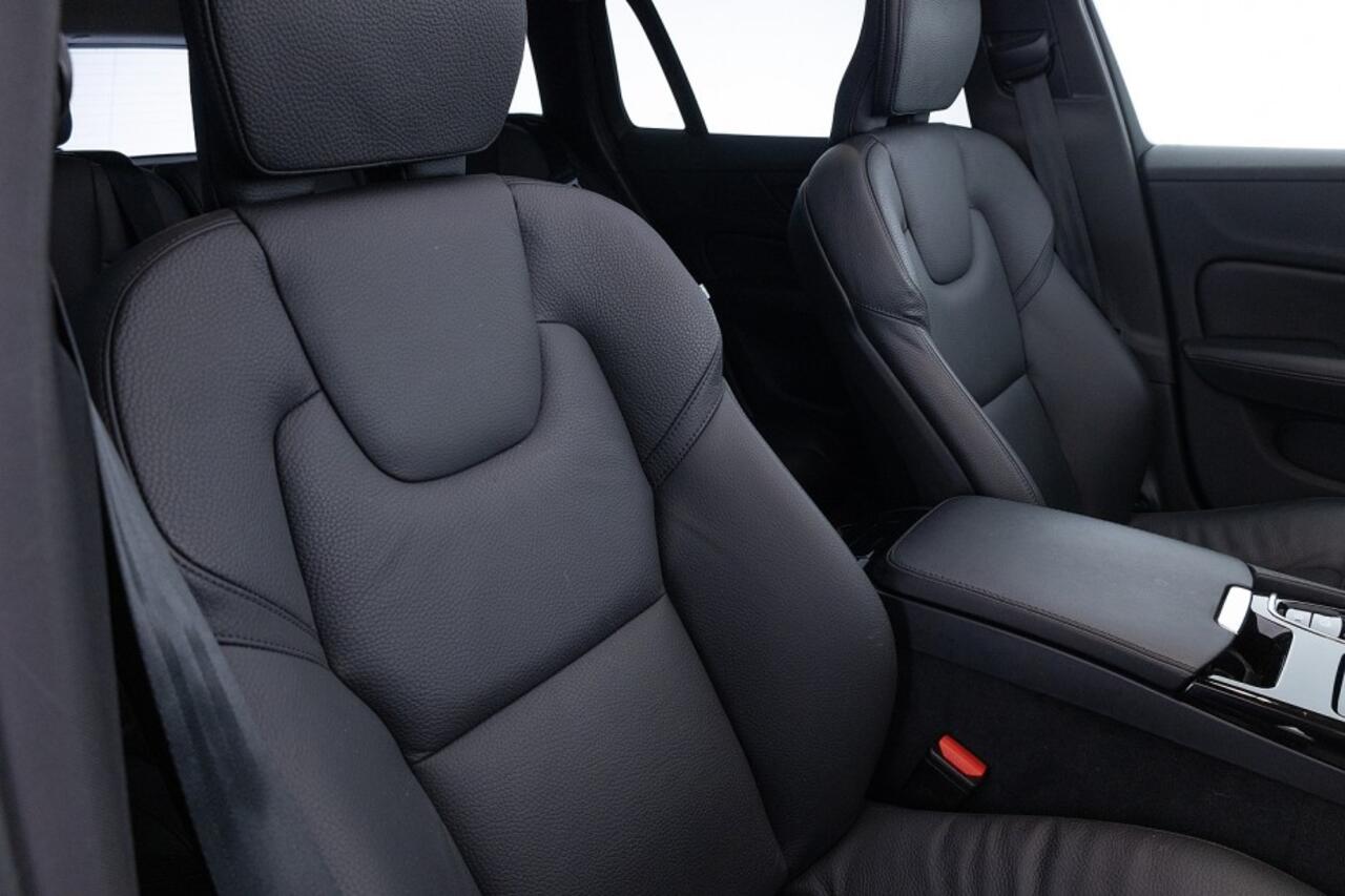 Volvo V60 2.0 T8 Plug-in hybrid AWD Plus Bright | PANORAMADAK ? 1e Eigenaar