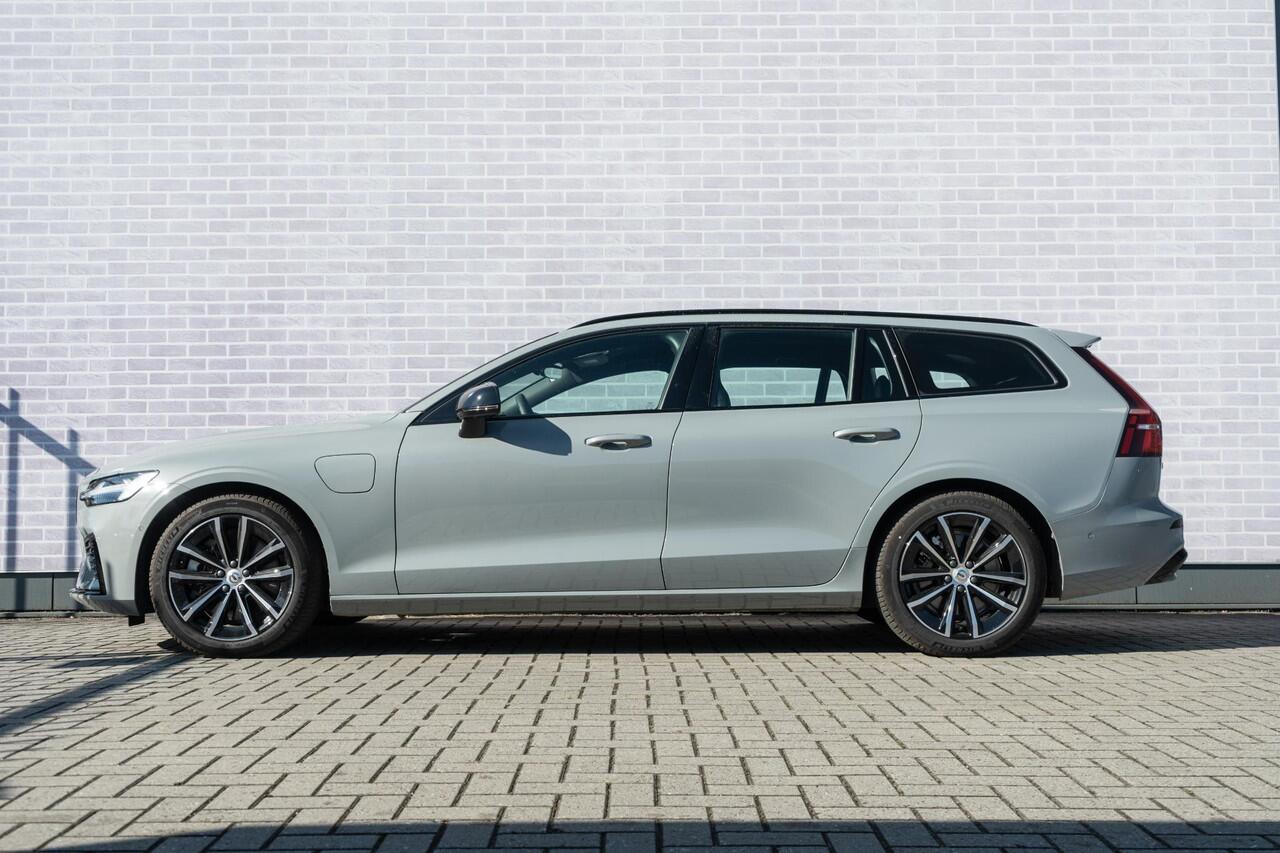 Volvo V60 T6 Plug-in hybrid AWD Plus Dark | Trekhaak | Adaptieve Cruise Control | Harman Kardon | BLIS| 360° camera | Stoelverw. V+A