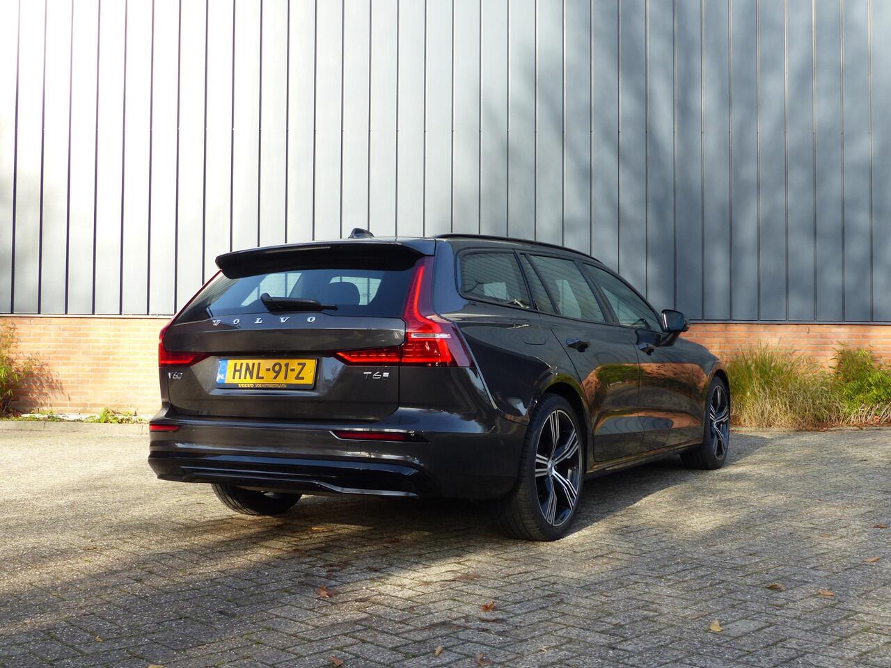 Volvo V60 T6 Plug-in hybrid AWD Plus Dark