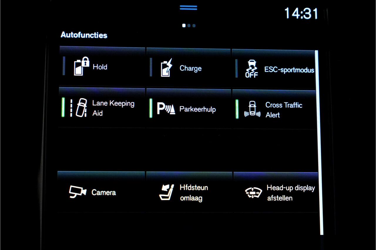 Volvo V60 2.0 T6 AWD 250kW/340pk Aut8 Recharge R-Design PANORAMADAK + HARMAN/KARDON + SPORTSTOELEN MET MEMPORY + 360 CAMERA + ADAPT.CRUISE + BLIS + LANE ASSIST + PILOT ASSIST + KEYLESS ENTRY&GO + HEAD-UP + ON-CALL + PARKSENSOREN + 18" LM-VELGEN!!