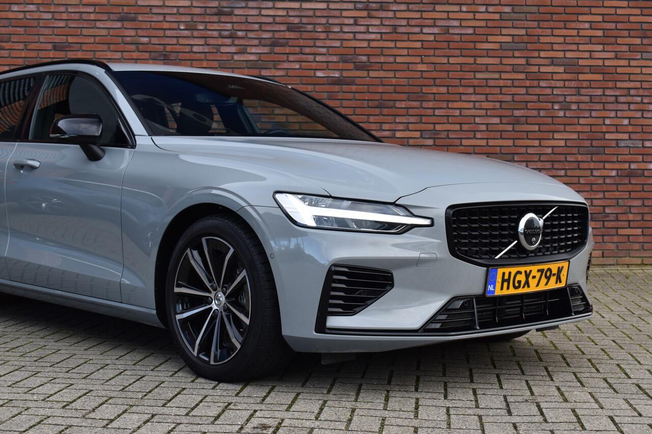 Volvo V60 T6 350PK Plug-in hybrid AWD Plus Dark | Trekhaak | 360 Camera | Harman/Kardon |
