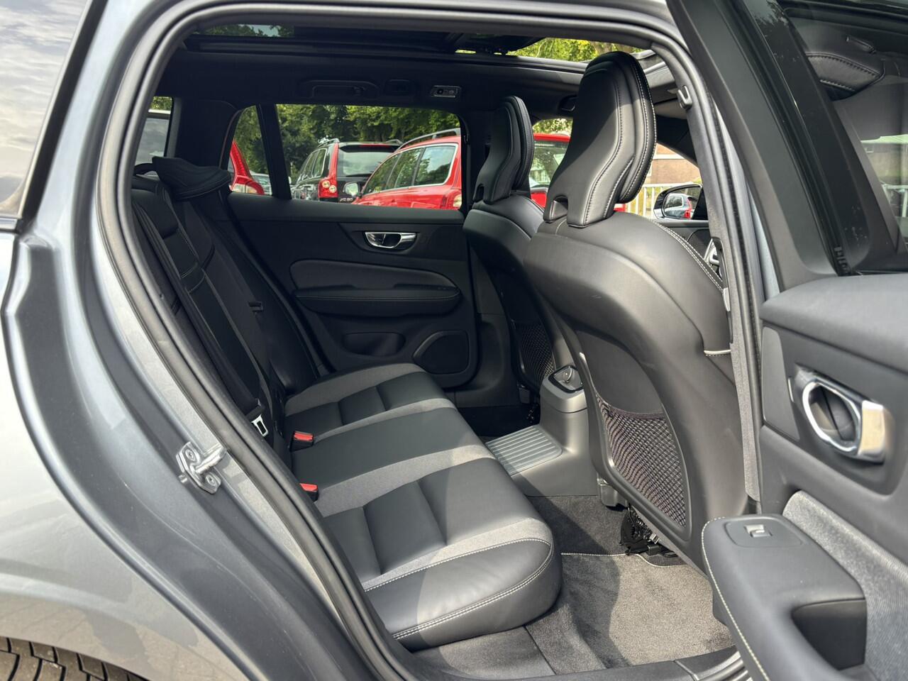 Volvo V60 T6 Recharge AWD R-Design 360 HeadUp DAB Pano Keyless