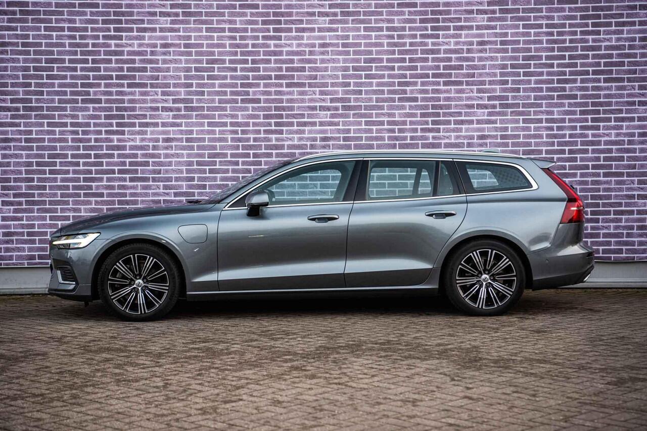 Volvo V60 2.0 T6 Recharge AWD Inscription | Trekhaak | Panoramadak | 360 Camera | Adaptieve Cruise Control | Harman Kardon |