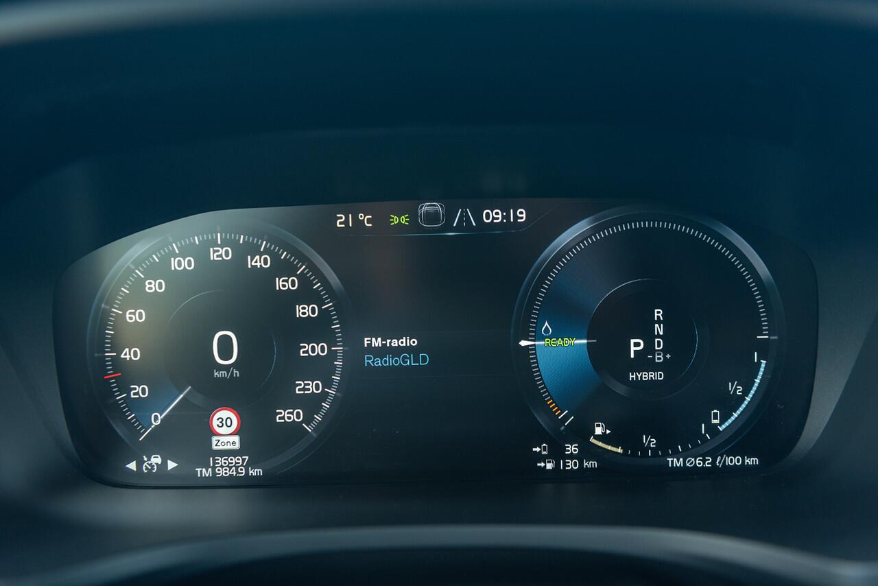 Volvo V60 T6 Aut. Plug-in Hybrid R-Design ACC Leder 340pk