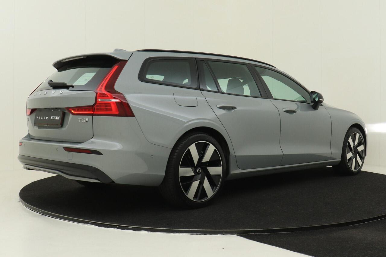 Volvo V60 T6 PLUG-IN HYBRID AWD ULTRA DARK -PANO.DAK|BOWERS&WILKINS|360°CAM|20"