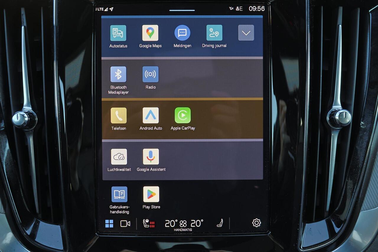 Volvo V60 T6 Recharge AWD Plus Dark - Panorama/schuifdak - IntelliSafe Assist & Surround - 360º Camera - Harman/Kardon audio - Adaptieve LED koplampen - Verwarmde voorstoelen, stuur & achterbank - Parkeersensoren voor & achter - Elektr. bedienb. voorstoelen met geh