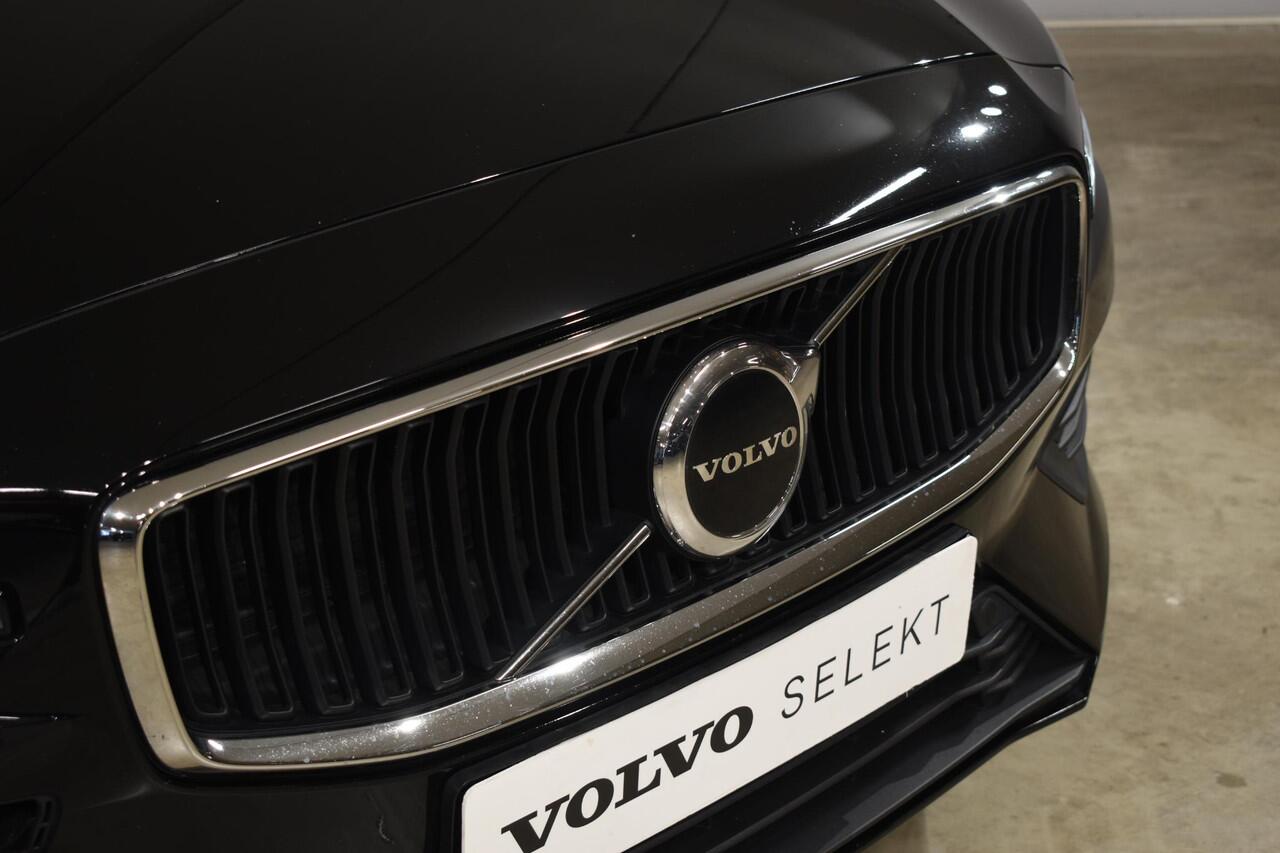 Volvo V60 B4 211PK Automaat Core / Navigatie / Achteruitrijcamera / Elektrische achterklep / LM Velgen / Elektr. Trekhaak / Parkeersensoren voor+achter