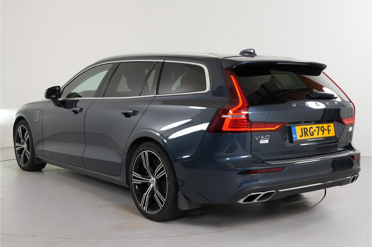 Volvo V60 2.0 T8 Recharge PHEV 455 pk Plus Bright AWD | Pano | HK | DAB+ | Stoelverw. | El. achterklep | El. stl. verst. | Parkeerss. |