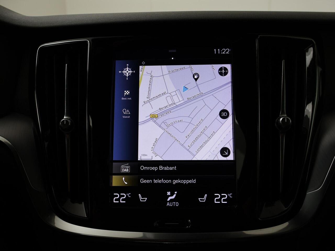 Volvo V60 2.0 B3 Business Pro | 163 PK | Automaat | Navigatiesysteem | Achteruitrijcamera | LED verlichting | Apple Carplay/Android Auto | Lederen interieur |