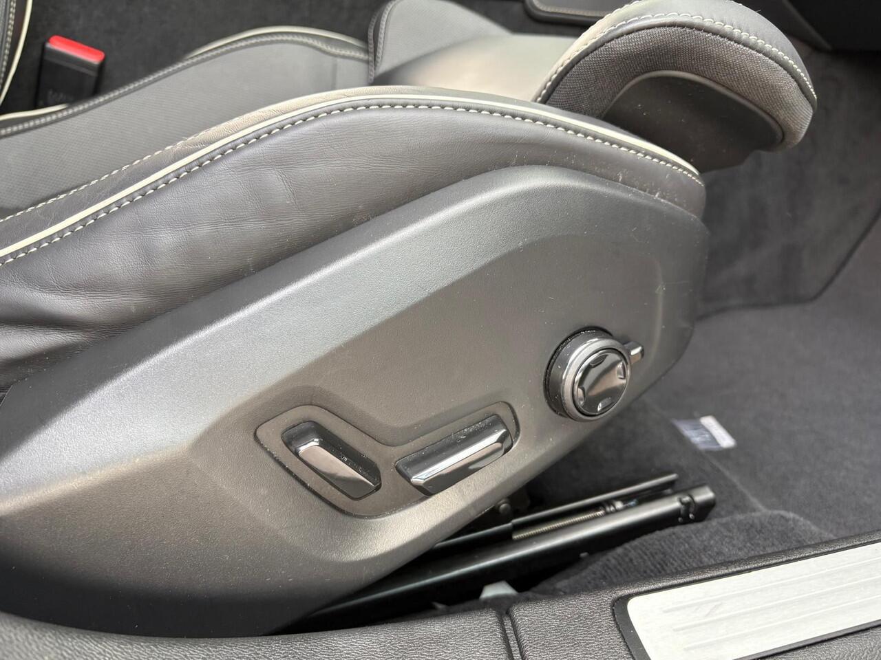 Volvo V60 2.0 T6 Plug-in hybrid AWD Plus Dark | Memory seat | Trekhaak | H&K Audio | 360 Camera