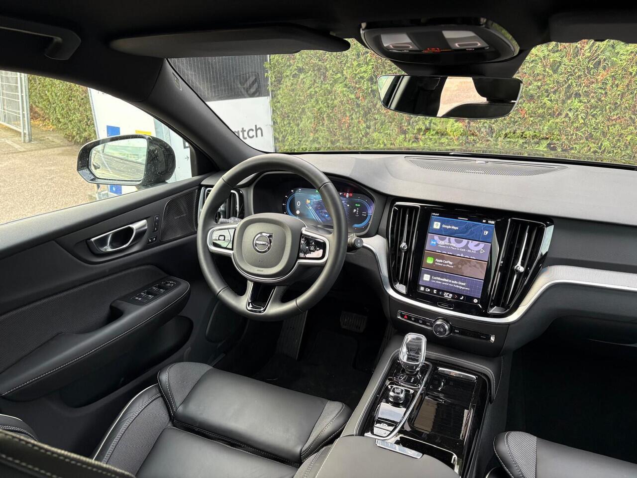 Volvo V60 T6 Plug-in hybrid AWD Plus Dark