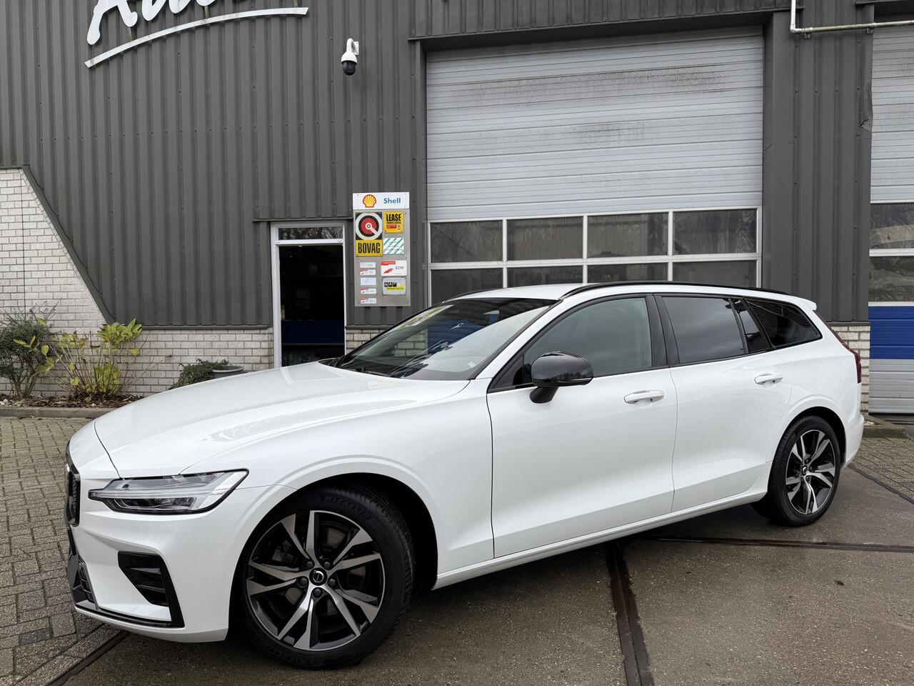 Volvo V60 2.0 B4 Automaat Plus Dark