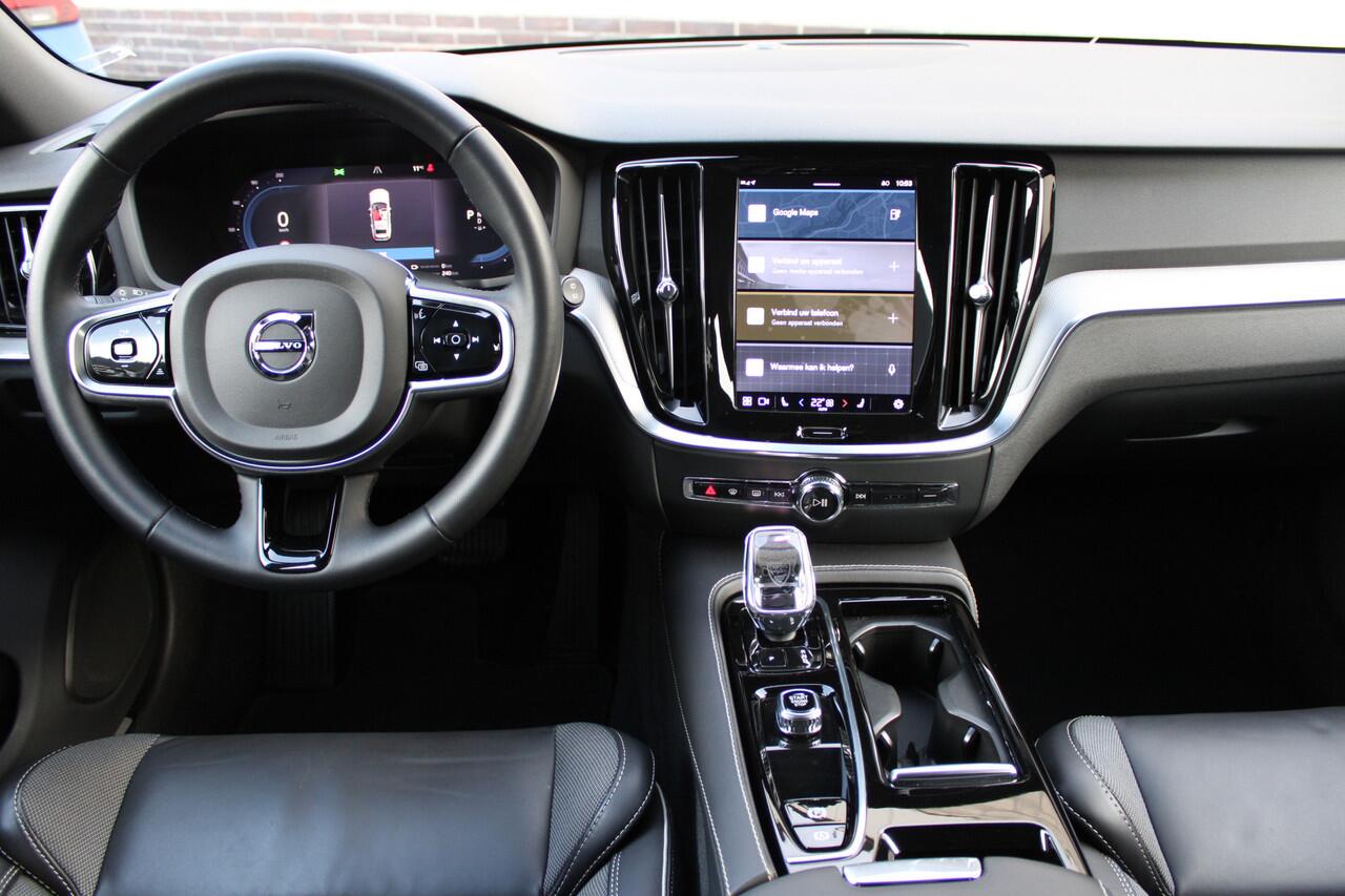 Volvo V60 2.0 T6 Plug-in hybrid AWD Plus Dark | Camera | Elektrische achterklep | Leder | Memory