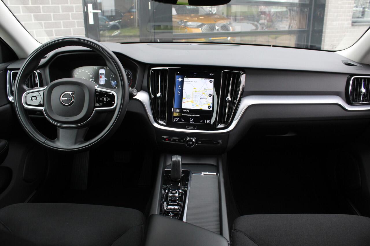 Volvo V60 2.0 B3 Business Pro / Carplay / Camera / N.A.P.