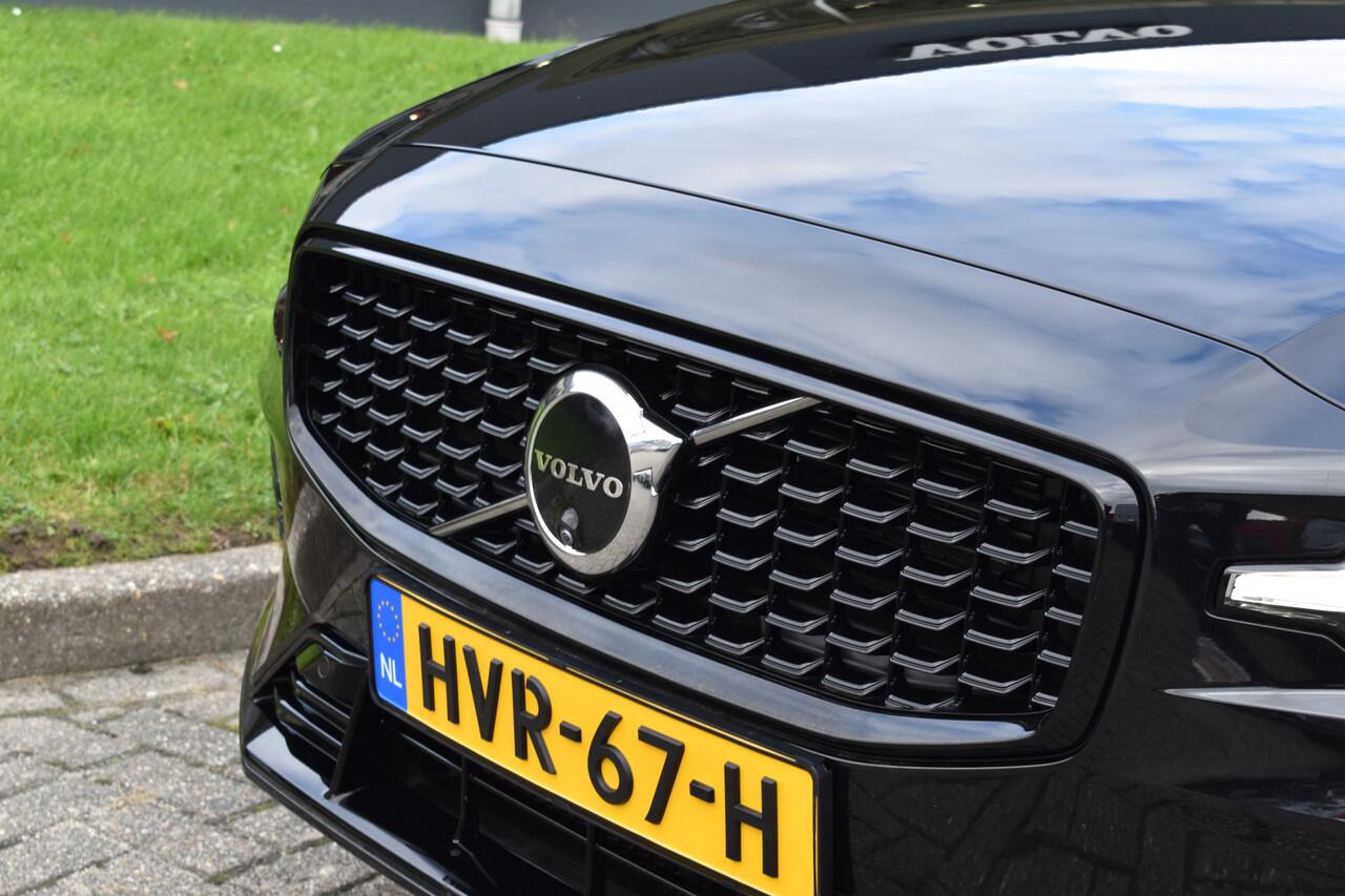 Volvo V60 T6 AWD 350PK Plug-in Hybrid Plus Dark | Lighting | 360 Camera | Harman/Kardon | 19"LMV | Leder | Stuurverwarming