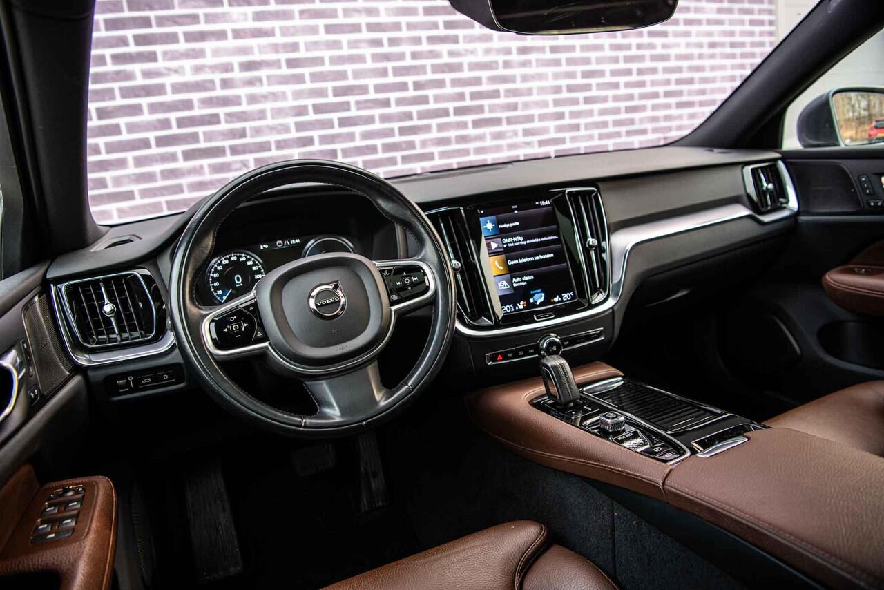 Volvo V60 2.0 T6 Recharge AWD Inscription | Trekhaak | Panoramadak | 360 Camera | Adaptieve Cruise Control | Harman Kardon |