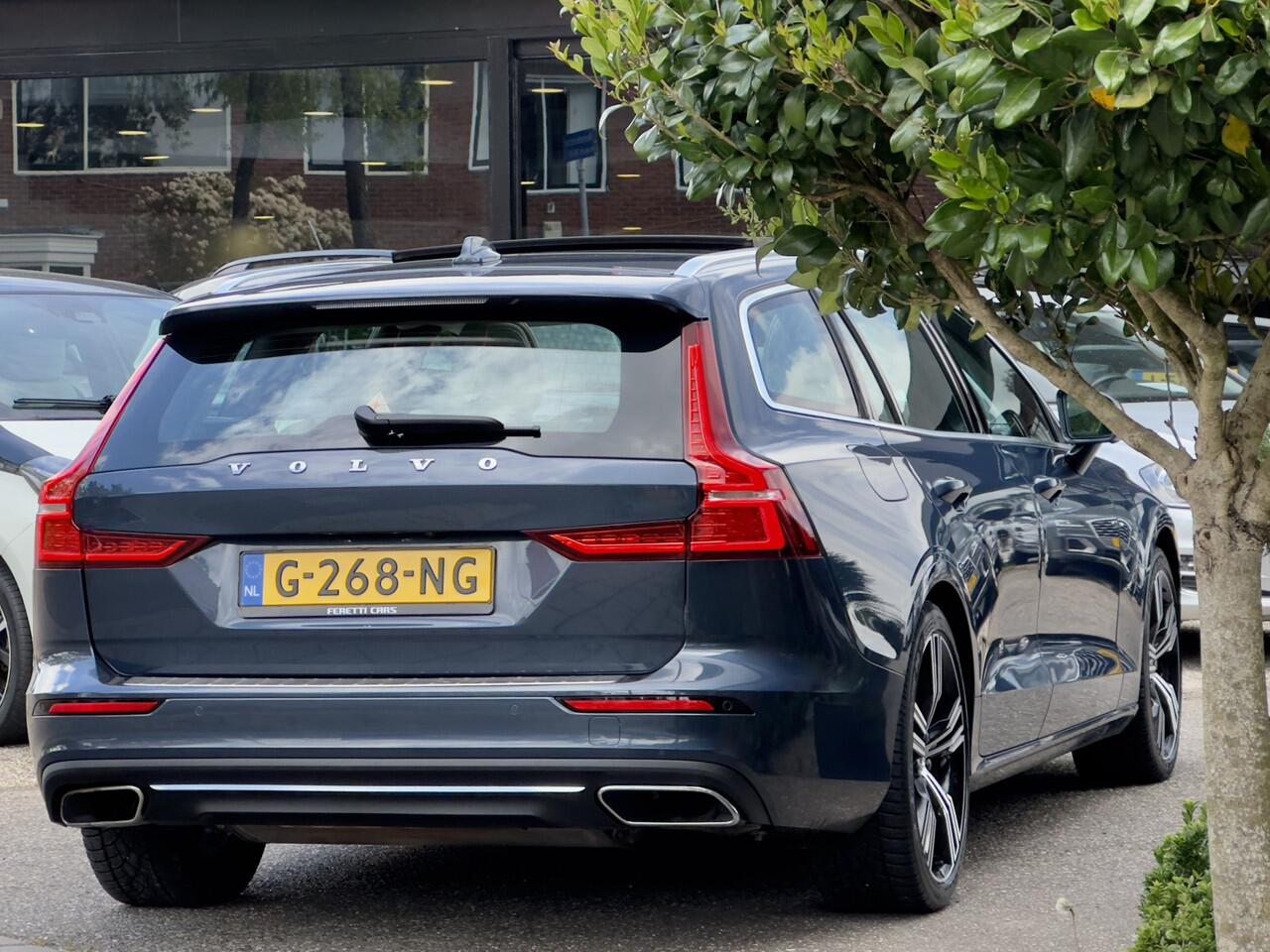 Volvo V60 2.0 T8 AUT8 TWIN ENGINE AWD INSCRIPTION 304PK. PANODAK LEDER NAVI CAMERA DIGI-DASH APPLE-CARPLAY HEAD-UPP LED LMV PDC