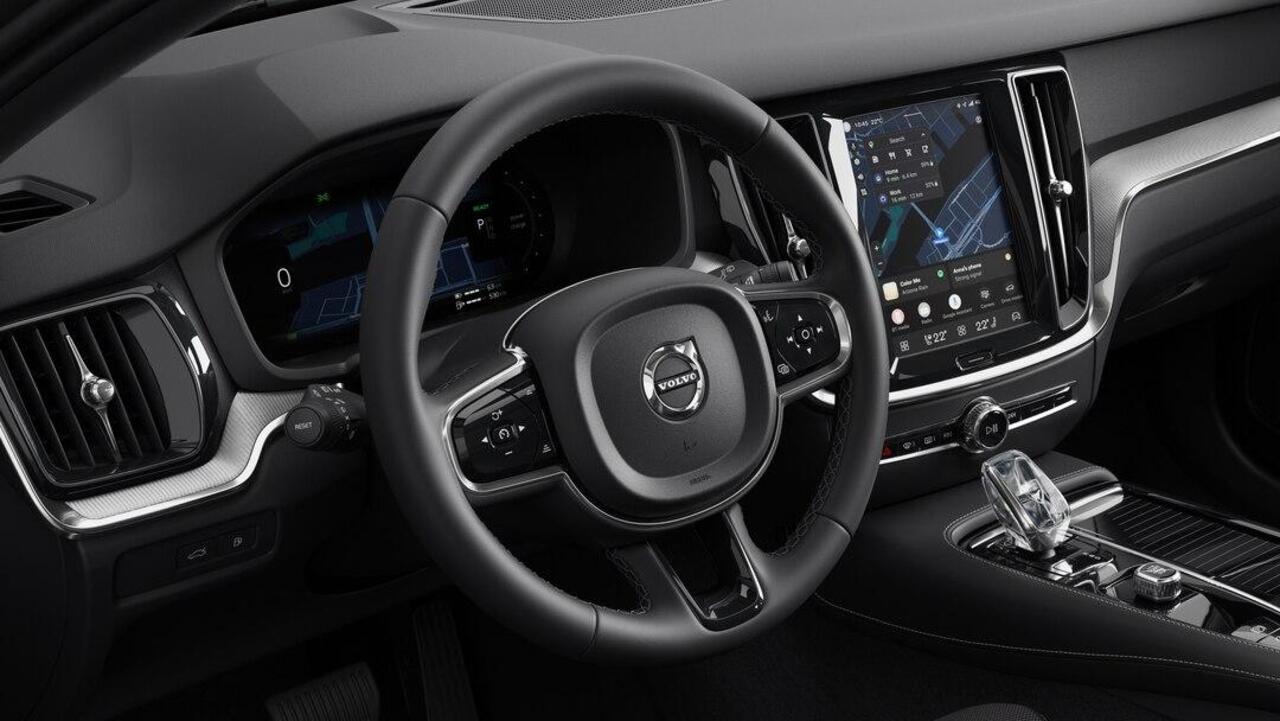 Volvo V60 2.0 T6 Plug-in hybrid AWD Plus Dark Schuif/kantel dak l 360 graden Camera l Head-up Display