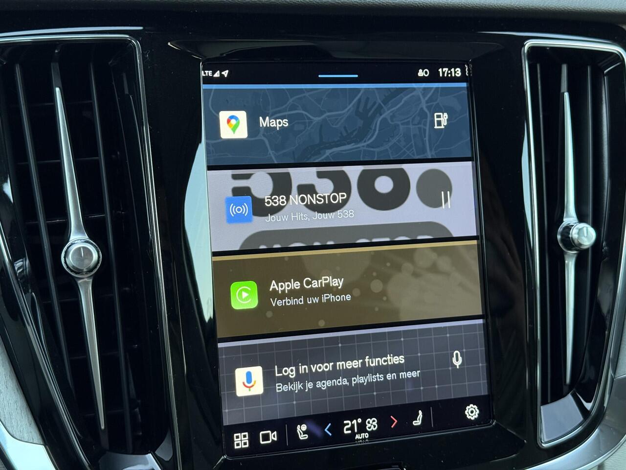 Volvo V60 2.0 T6 Plug-in hybrid AWD Plus Dark | Blond leder | Long range |19" Diamond cut velgen | Trekhaak | Harman/Kardon | Adaptieve Cruise Controle | Blis | Leder | Stoel+Stuur verwarming |