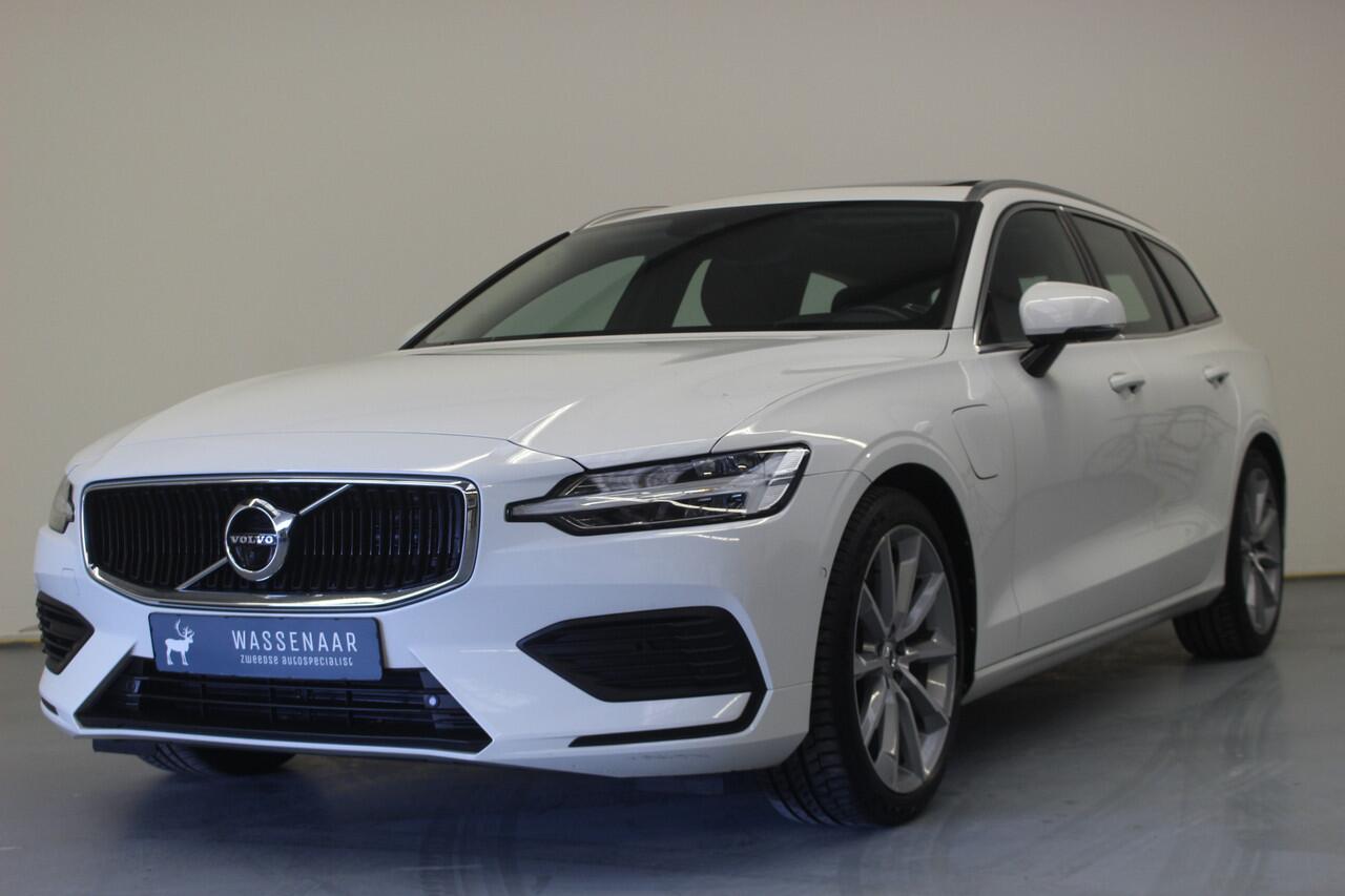 Volvo V60 T6 Twin Engine AWD Momentum Pro | Rijklaarprijs | Pano dak | Head-up |