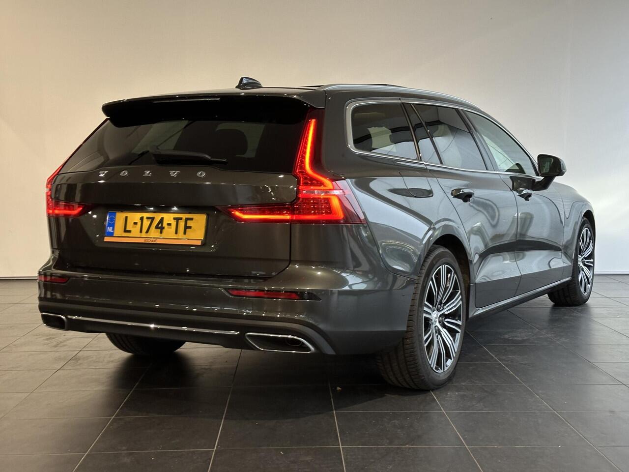 Volvo V60 2.0 B3 Inscription | TREKHAAK | PANORAMADAK | LEDEREN BEKLEDING | COMPLETE AUTO!