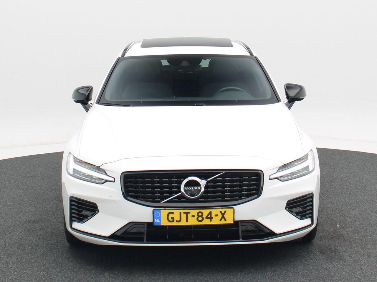 Volvo V60 2.0 T6 340 Pk Automaat Recharge AWD R-Design | Panoramadak | Harman/Kardon | Elektrische Achterklep | Stoelverwarming | 19 Inch | 105.407 Km!!