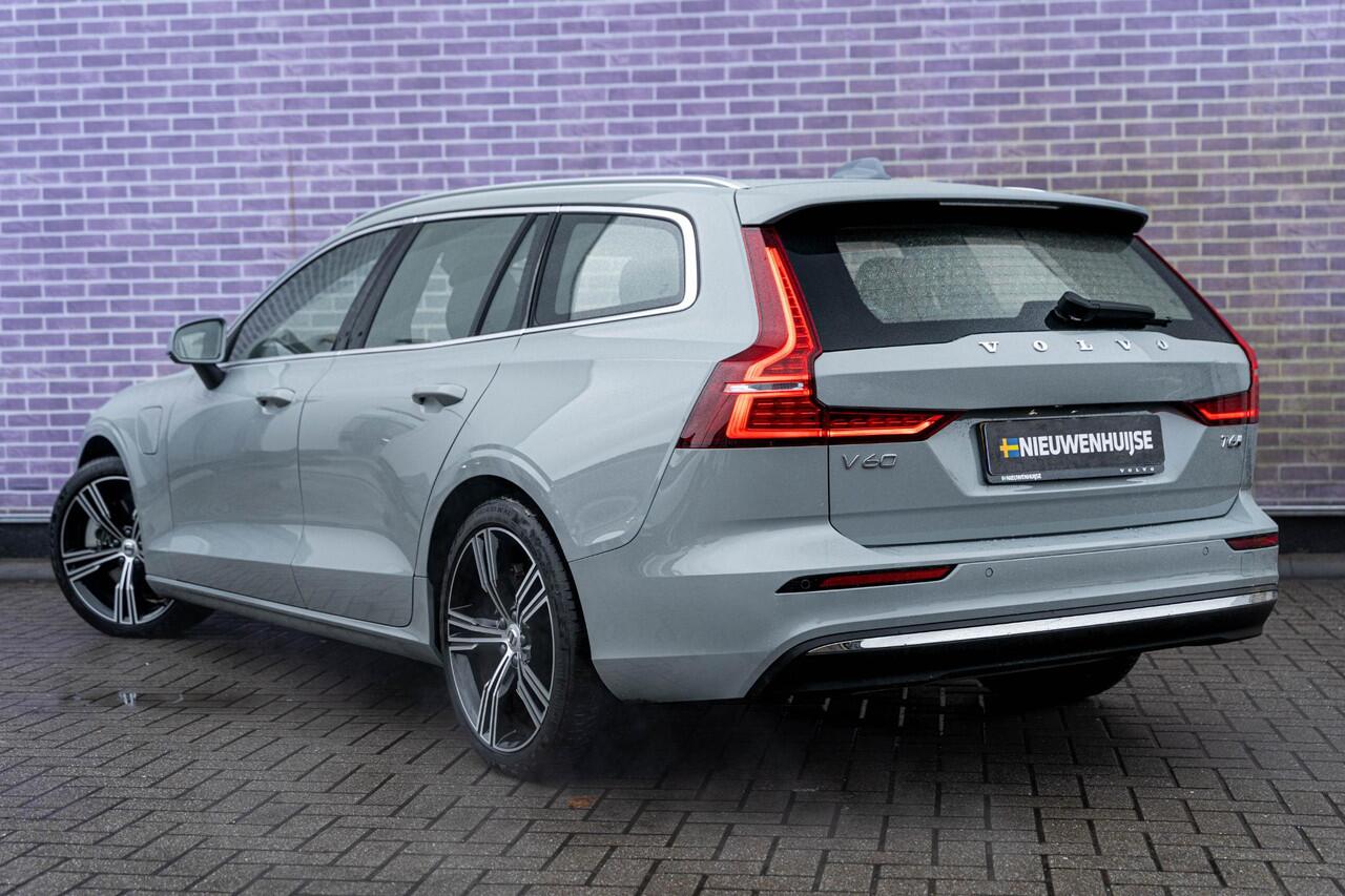 Volvo V60 T6 Plug-in hybrid AWD Essential Bright | Trekhaak | Lederen bekleding | 19" velgen | Google Maps navigatie | Apple Carplay / Android Auto | LED koplampen |