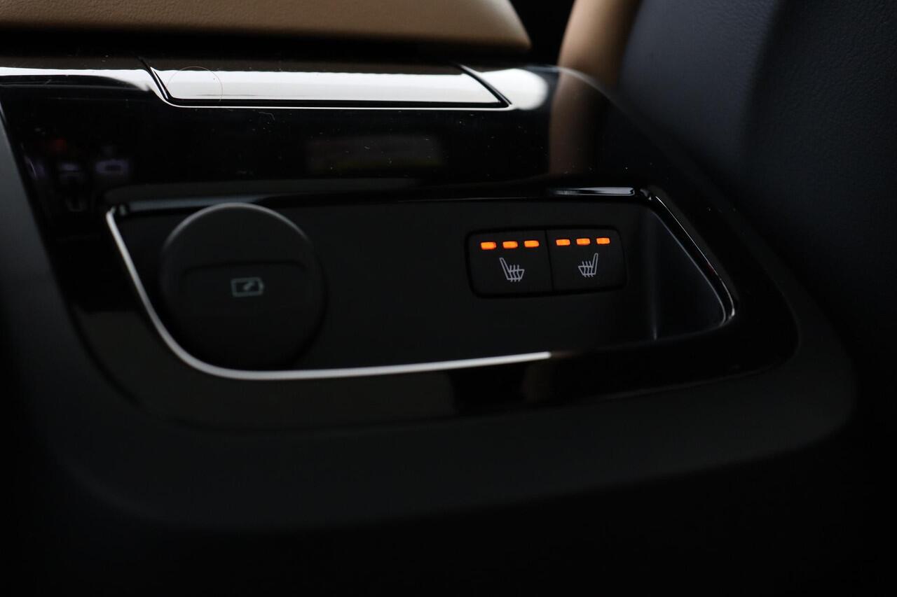 Volvo V60 T6 PLUG-IN HYBRID AWD ULTRA DARK *VOL!* -PANO.DAK|BOWERS&WILKINS|GEVENT.LEDER+MASSAGE|360°CAM|PRIVACY.GLAS|BLACK.BADGE|19"