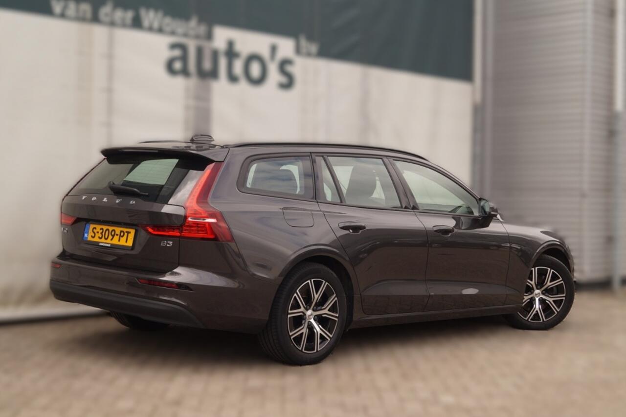 Volvo V60 2.0 B3 163pk Automaat Essential -LEER-LED-ECC-