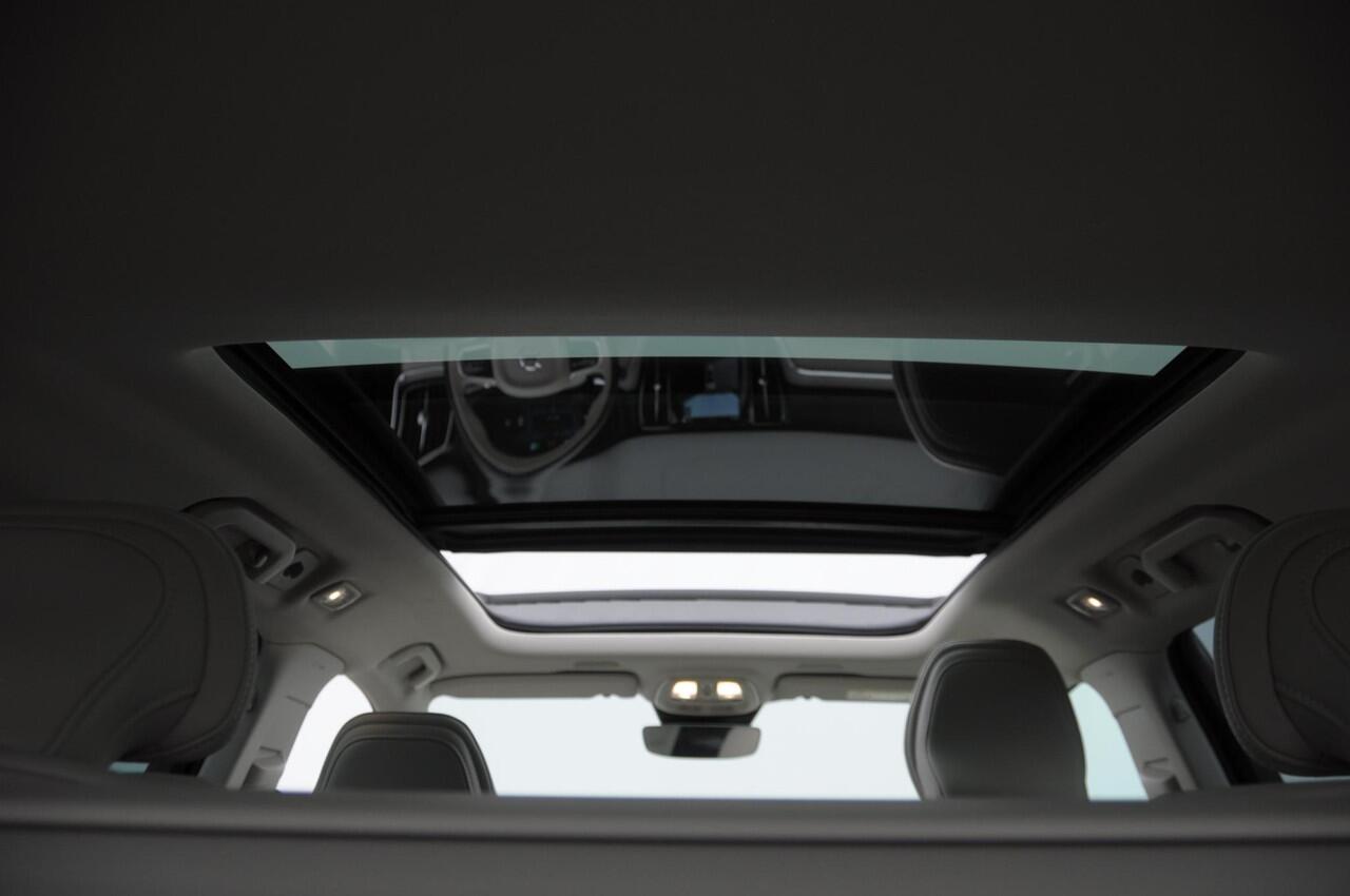 Volvo V60 T6 350PK Automaat AWD Ultra Bright / Massage stoelen / Long Range / 360 Camera / Harman Kardon audio / Head-up display / Panorama dak / Apple carplay / Android auto /