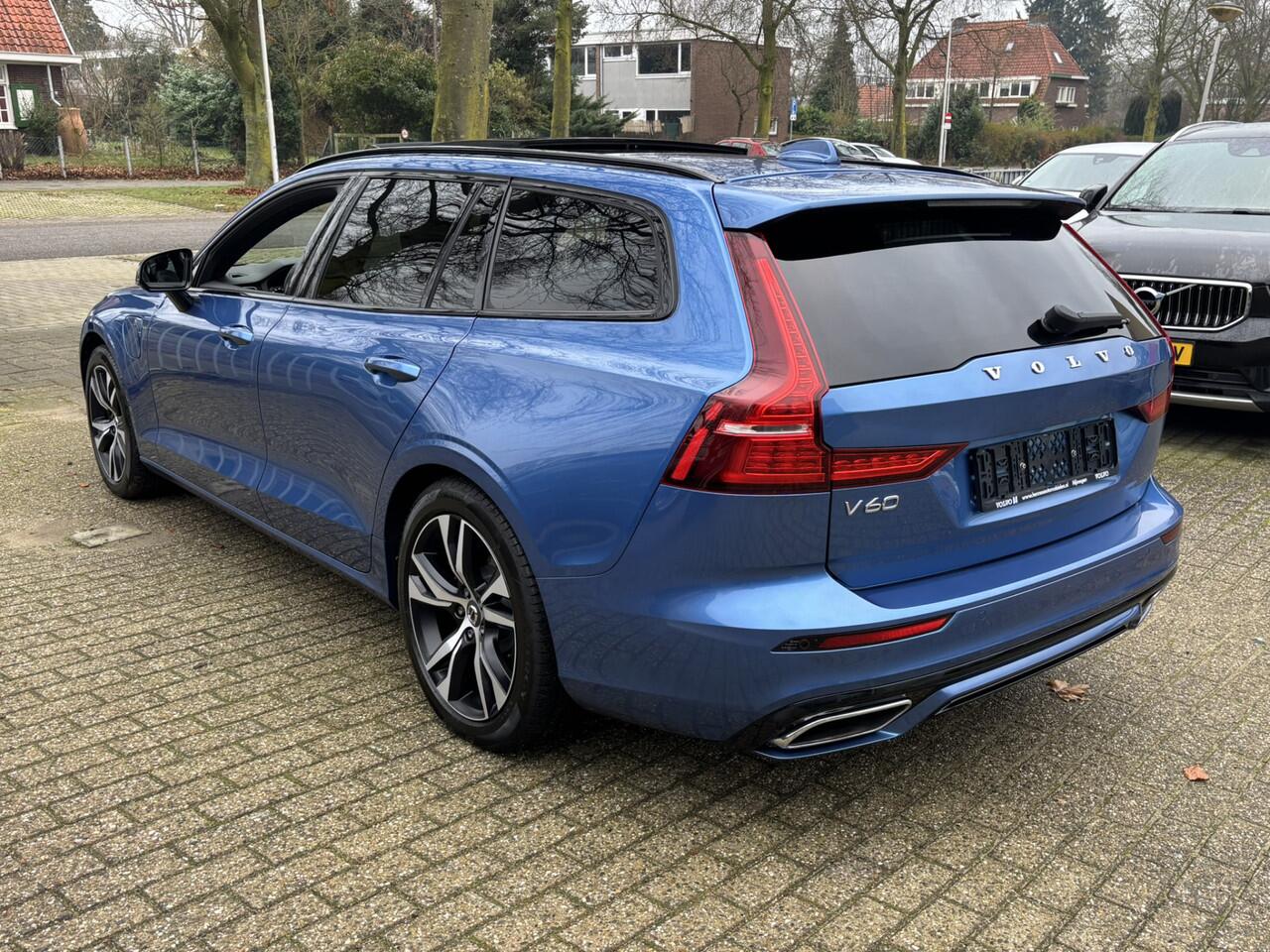 Volvo V60 T8 Recharge AWD R-Design 360 Pano Keyless DAB HeadUp Harman Kardon