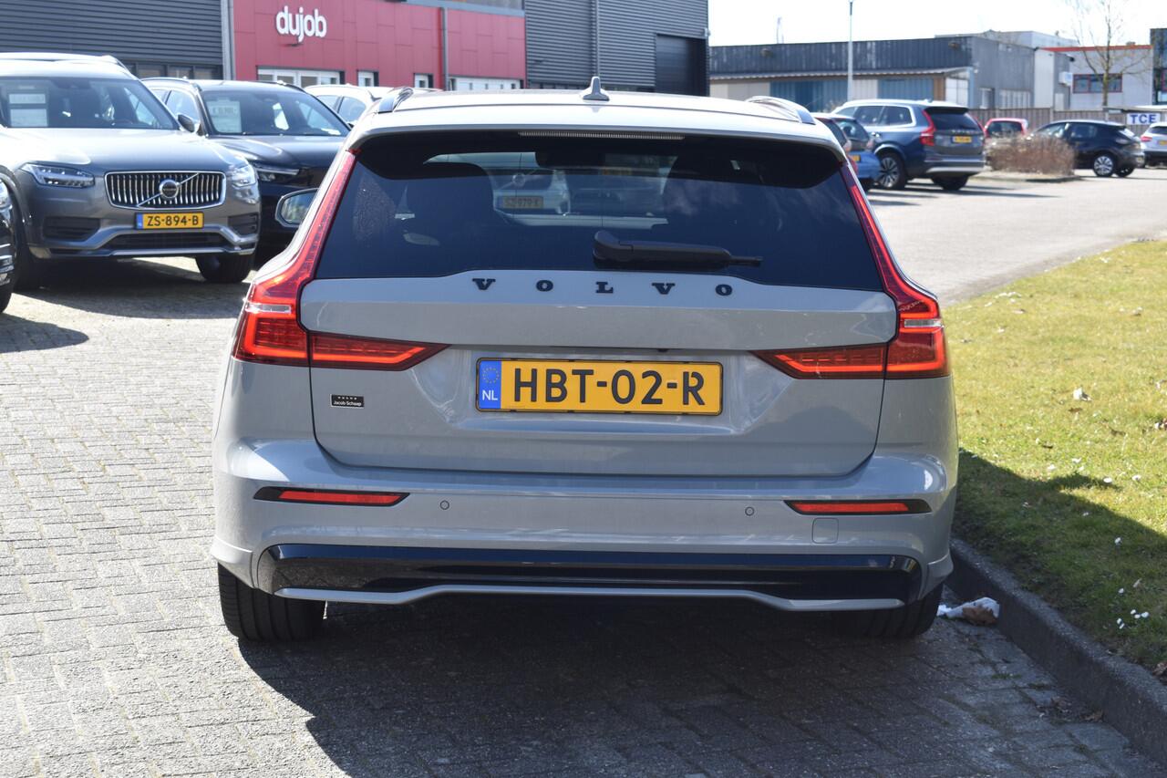 Volvo V60 T6 AWD 350PK Plug-in Hybrid Essential Dark | Camera | Leder | ACC | Blis | Stoelverwarming | Standkachel