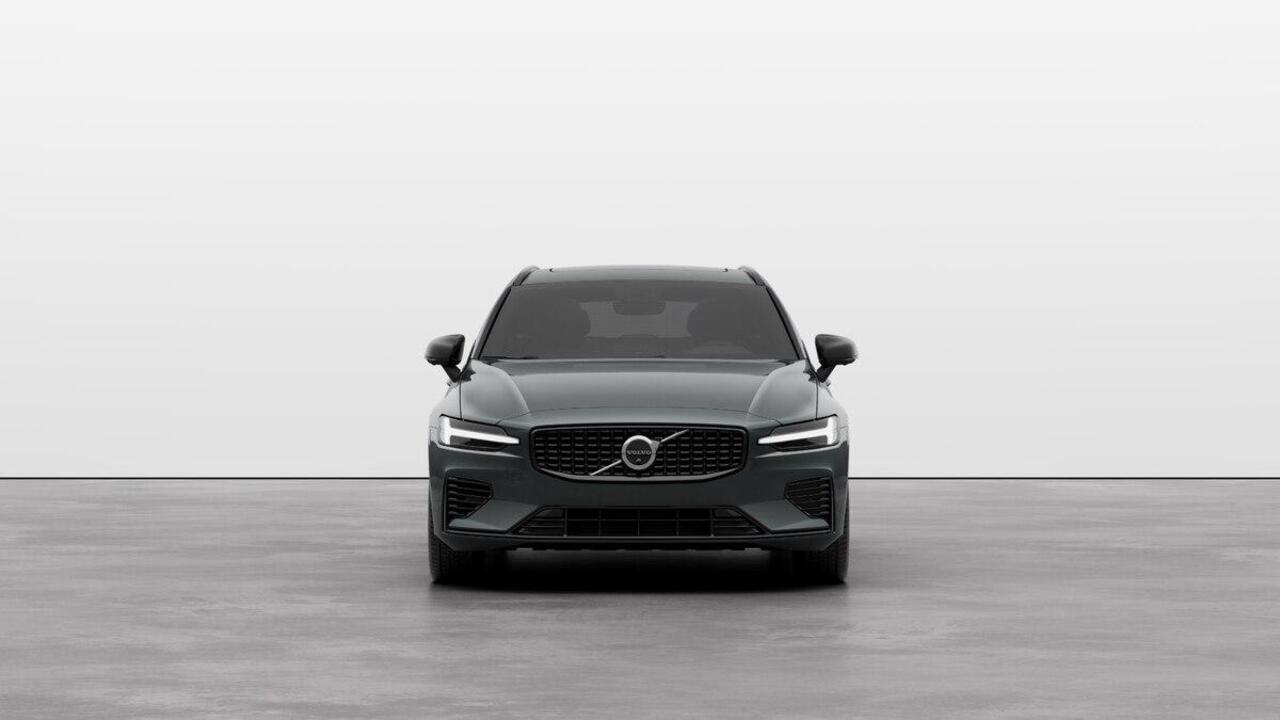 Volvo V60 2.0 T8 Plug-in hybrid AWD Plus Dark | Verwacht Dec. 2025 | Schuif/Kantel-Panoramadak | 360º Camera | Head-Up Display | Donker Getint Glas | 19" Lichtmetalen Wielen |
